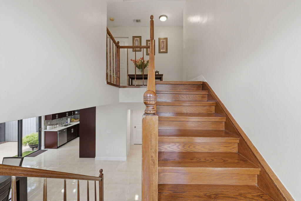 1871 Bayberry Drive 1871