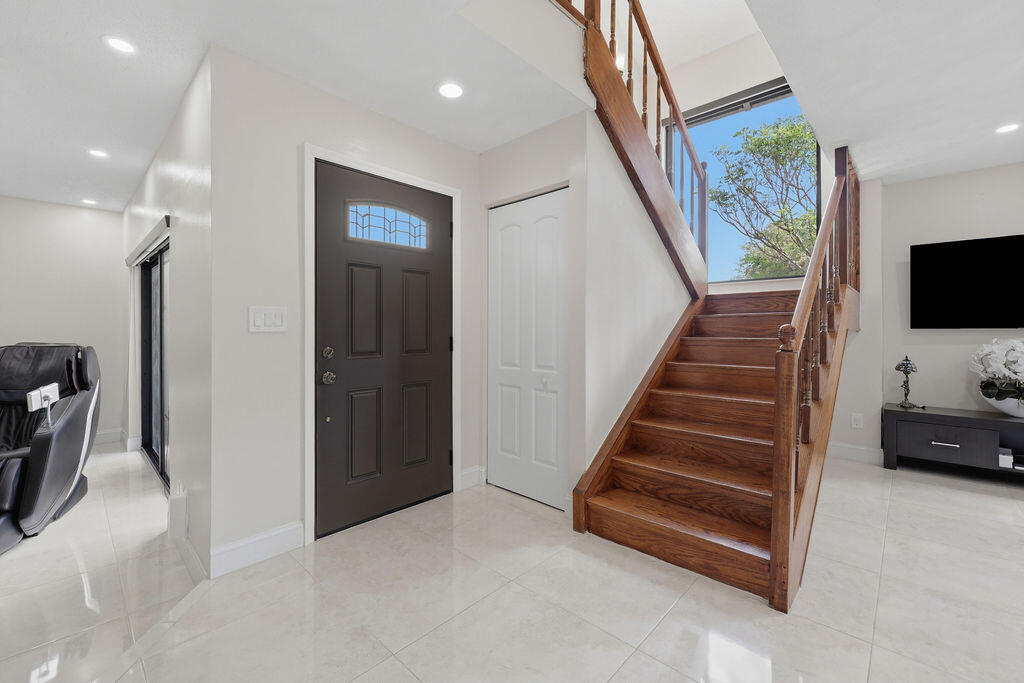 1871 Bayberry Drive 1871