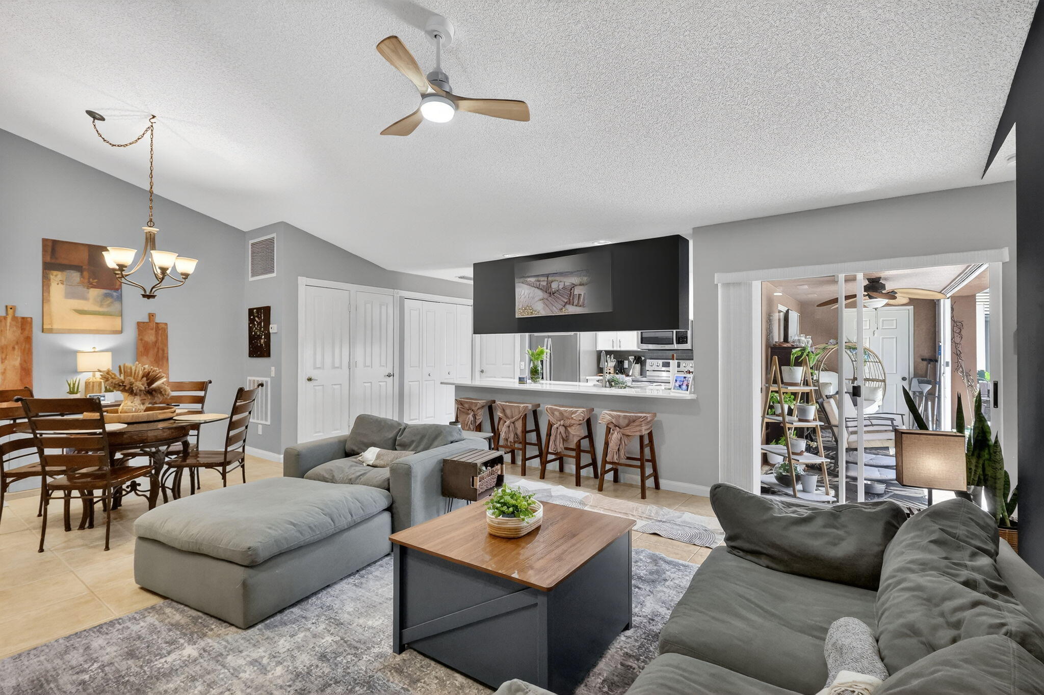 1242 NW Sun Terrace Circle 12c, Port St. Lucie Unit: 12c