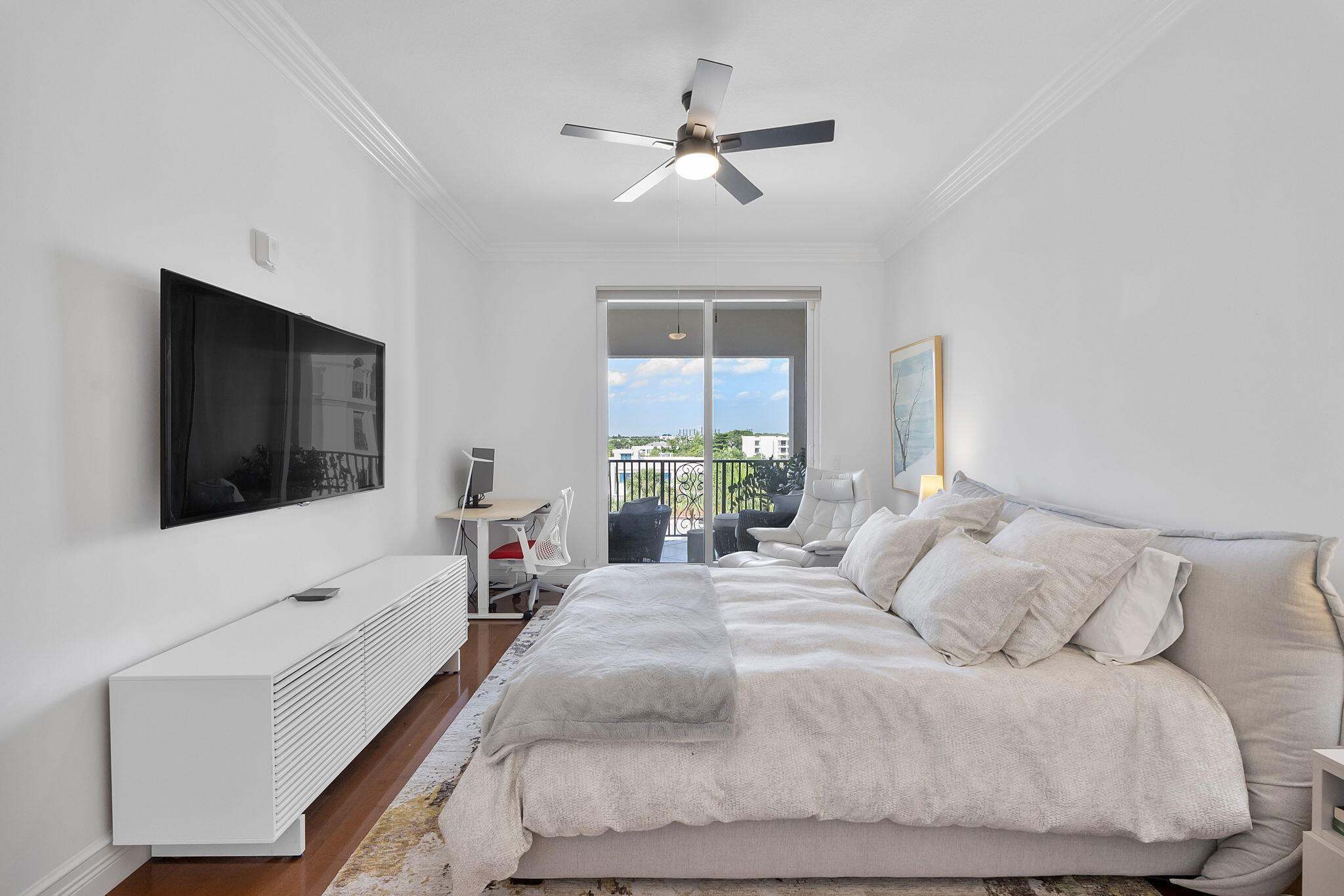 1 N Ocean Boulevard 402