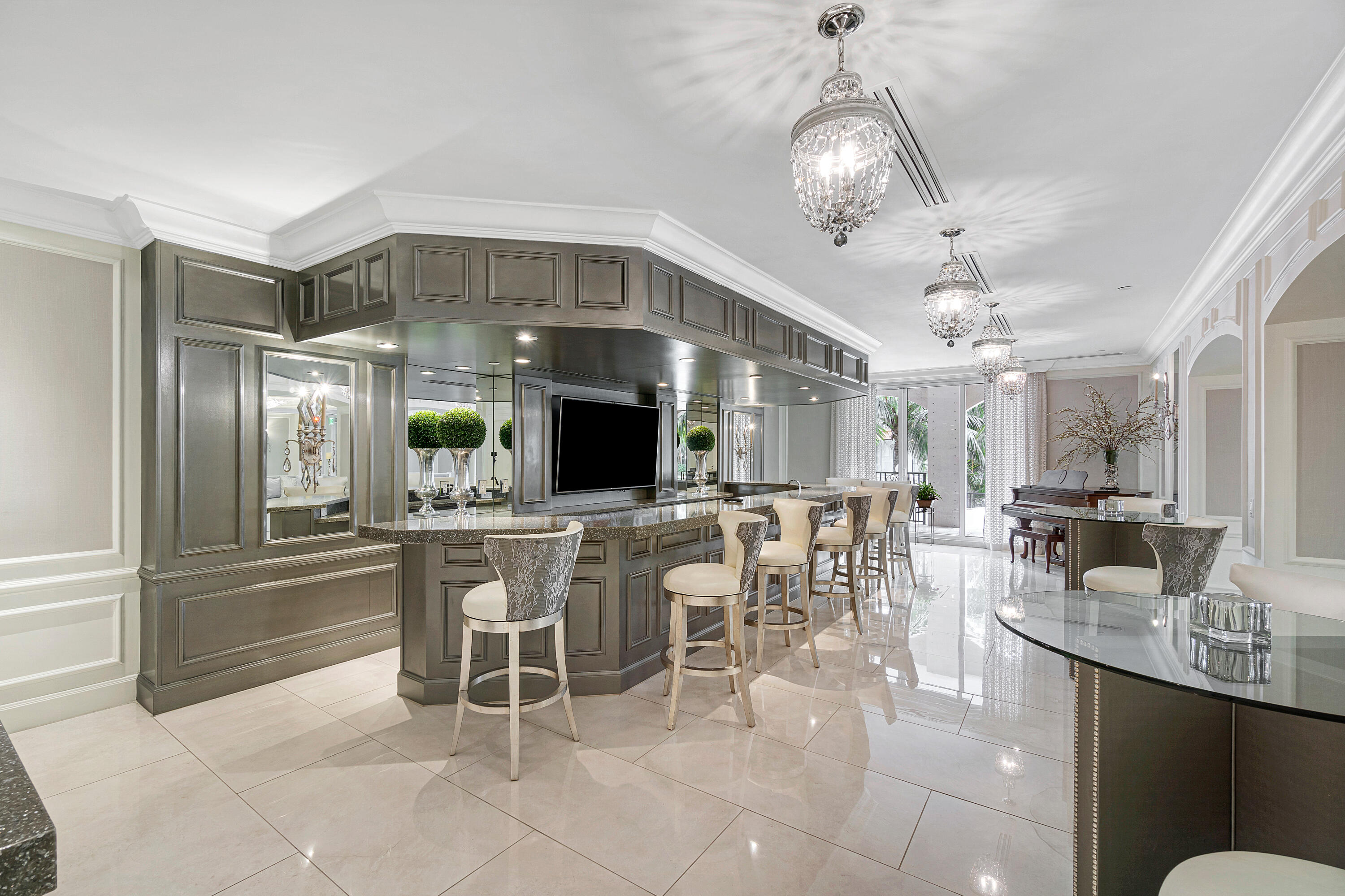 1 N Ocean Boulevard 402