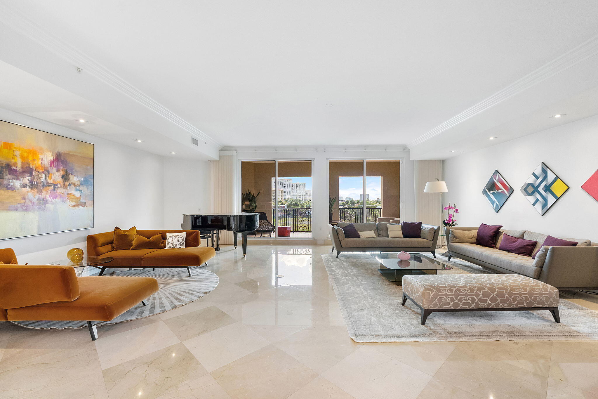 1 N Ocean Boulevard 402