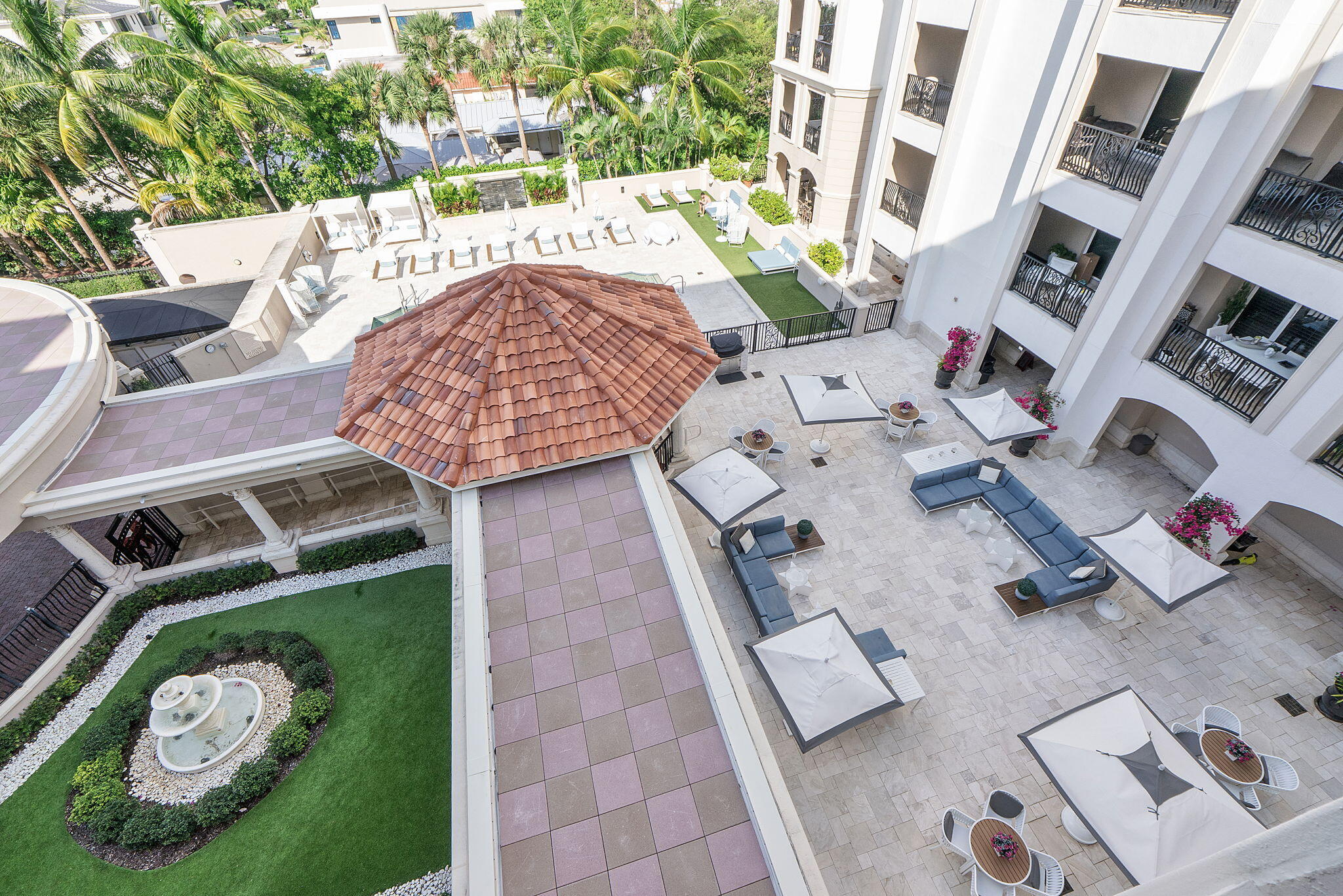 1 N Ocean Boulevard 402