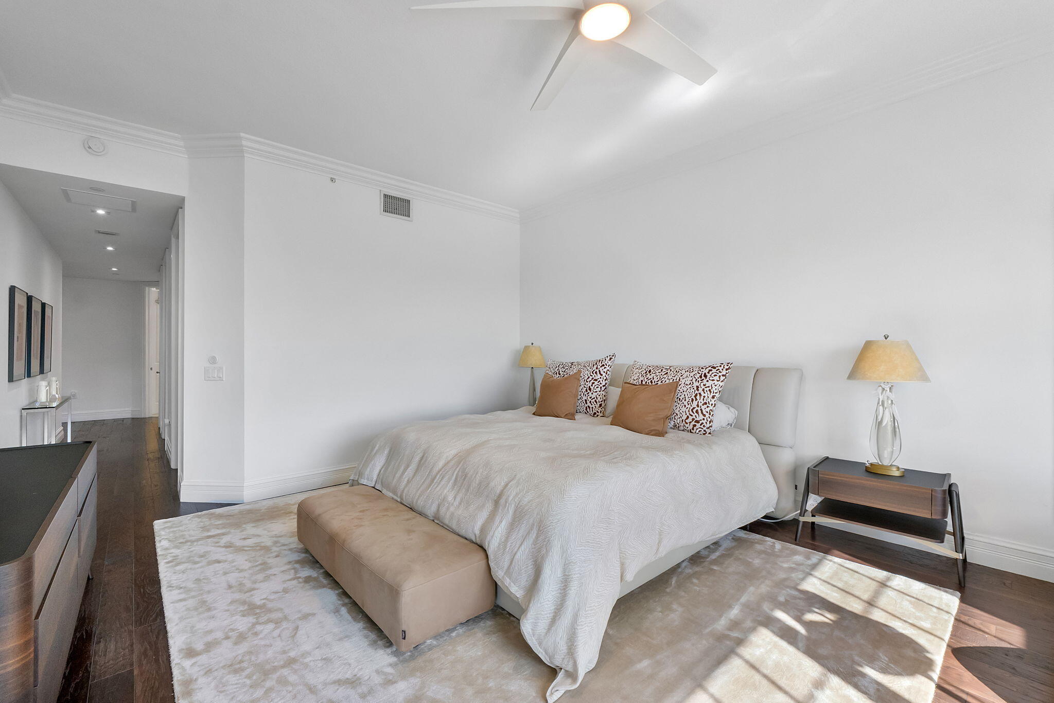 1 N Ocean Boulevard 402