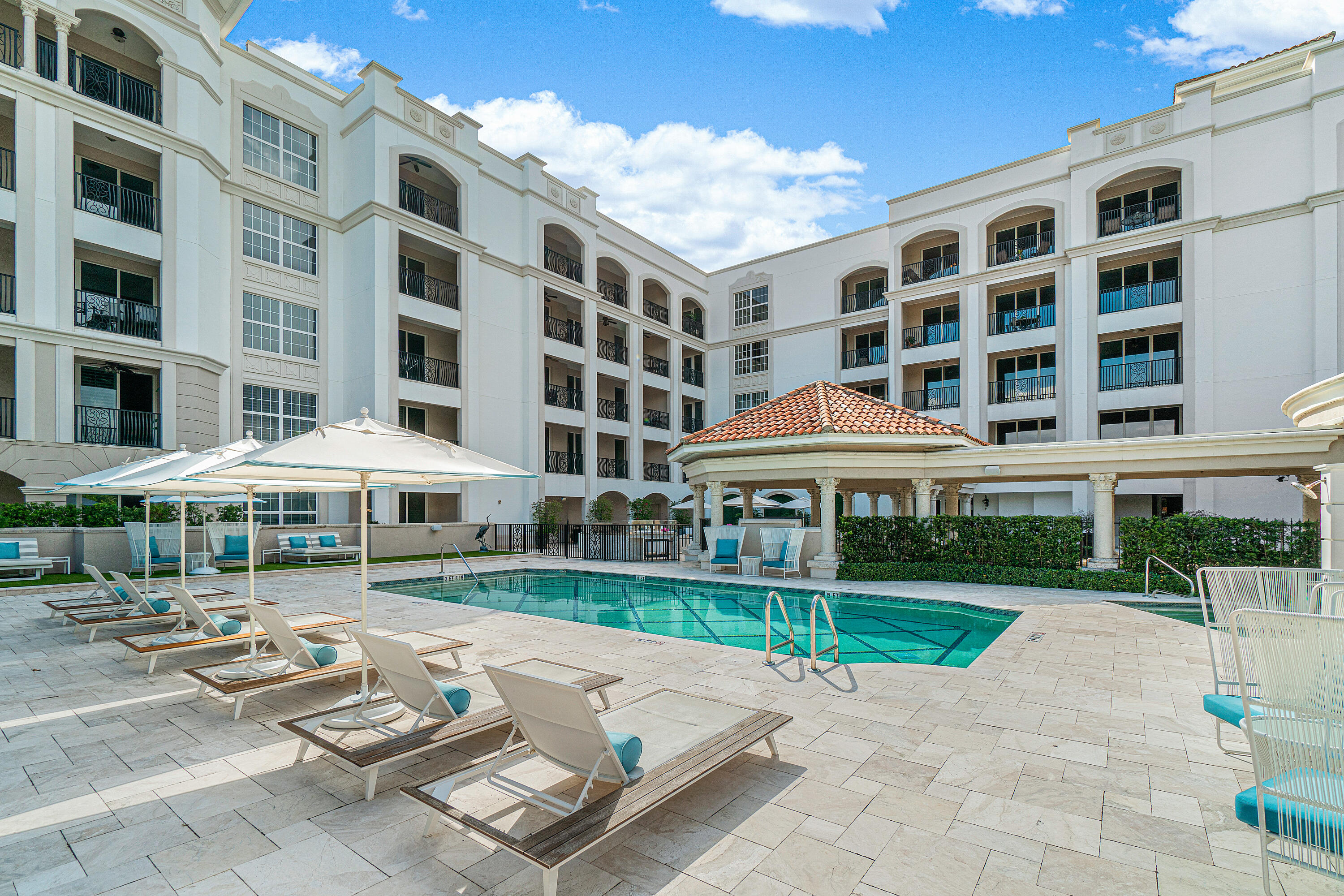 1 N Ocean Boulevard 402