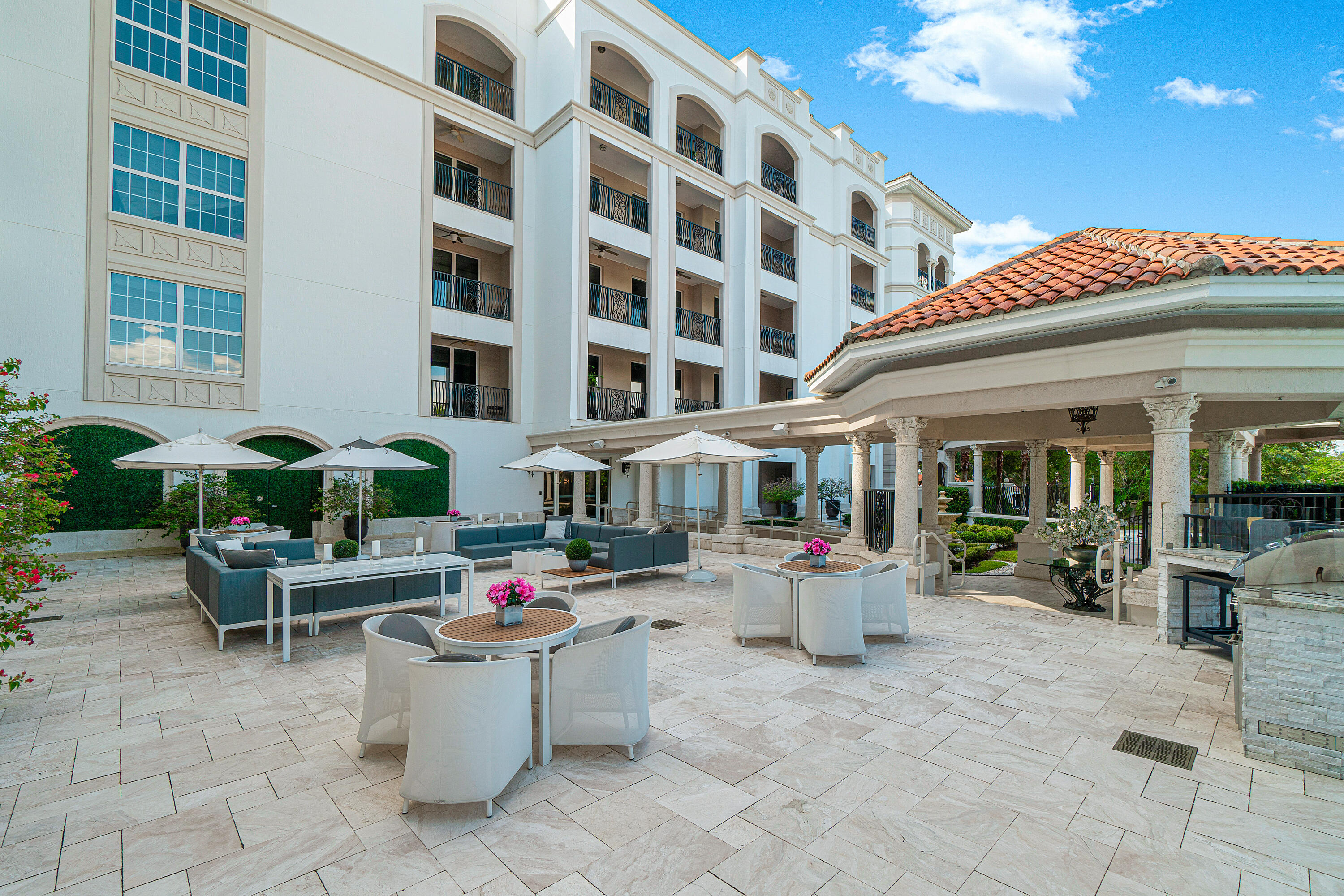 1 N Ocean Boulevard 402