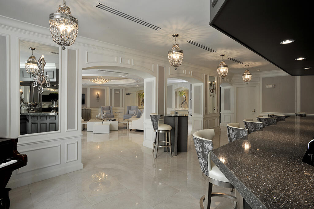 1 N Ocean Boulevard 402