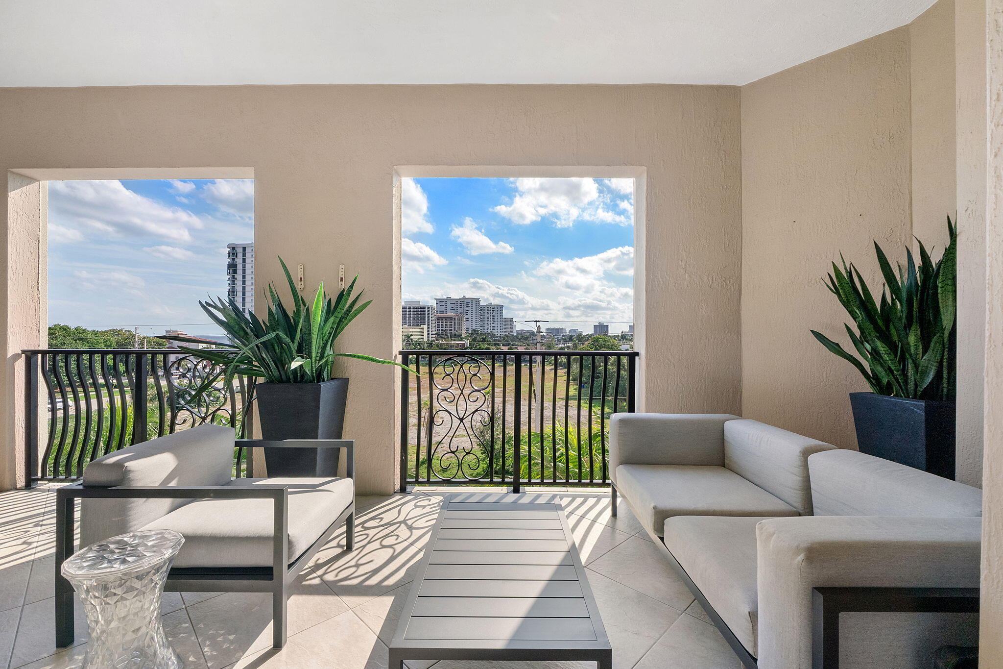 1 N Ocean Boulevard 402