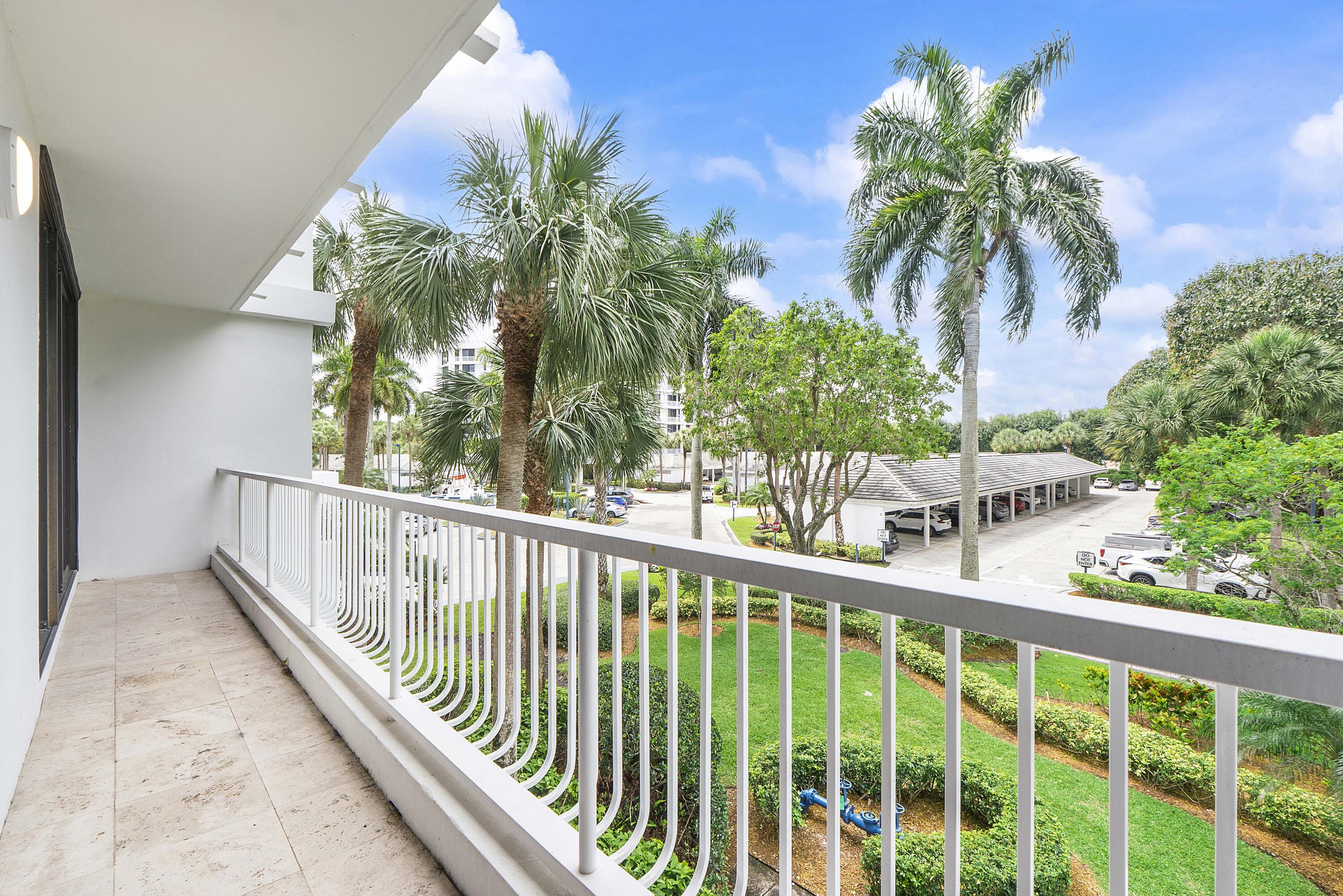 20320 Fairway Oaks Drive 321