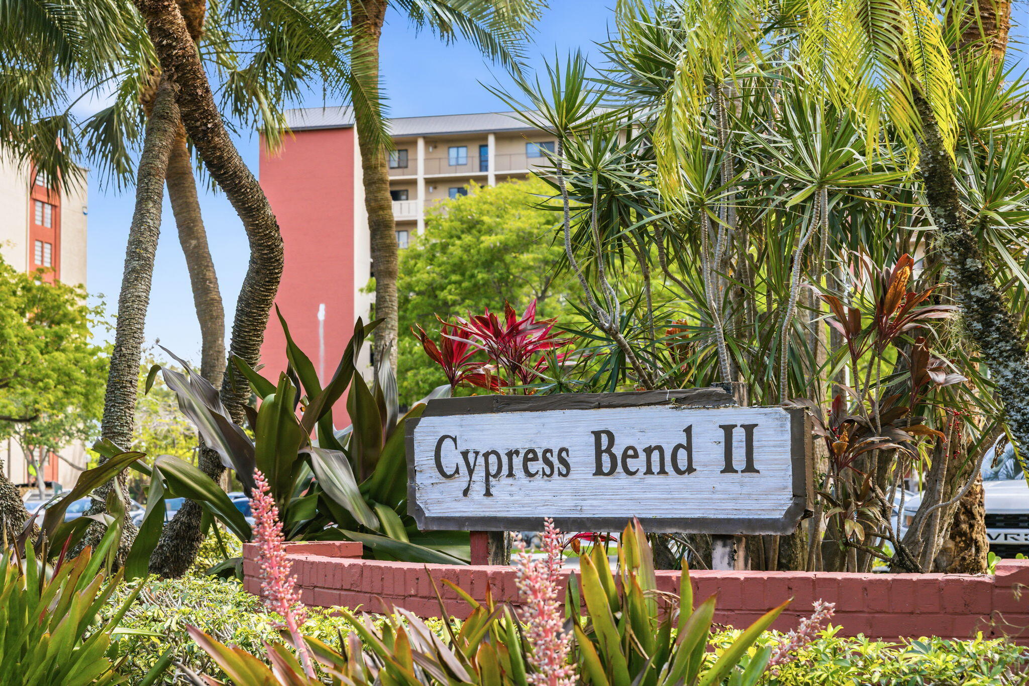 2202 S Cypress Bend Drive