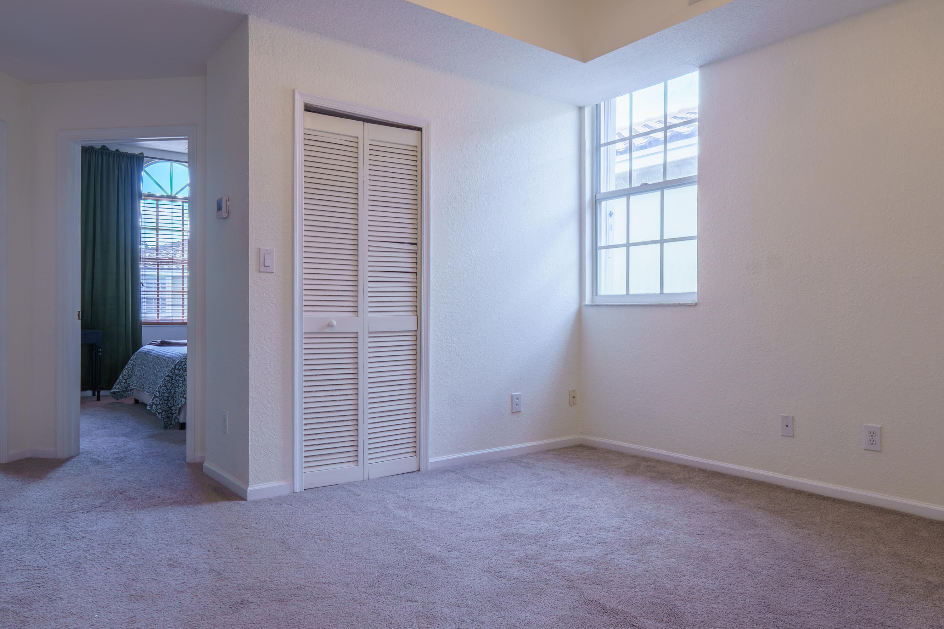 10585 NW 56th Place