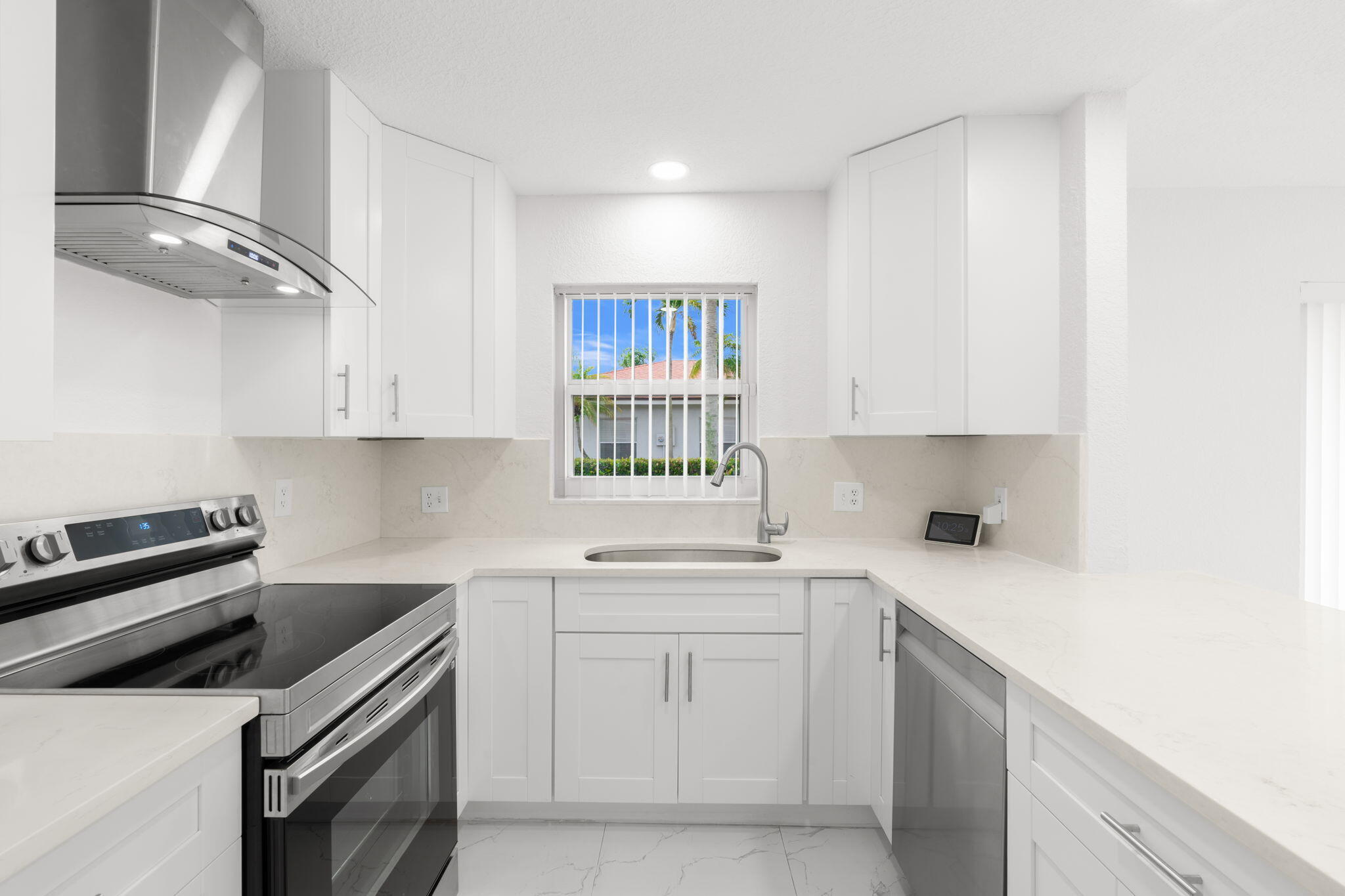 6702 N Pine Island Road 6702