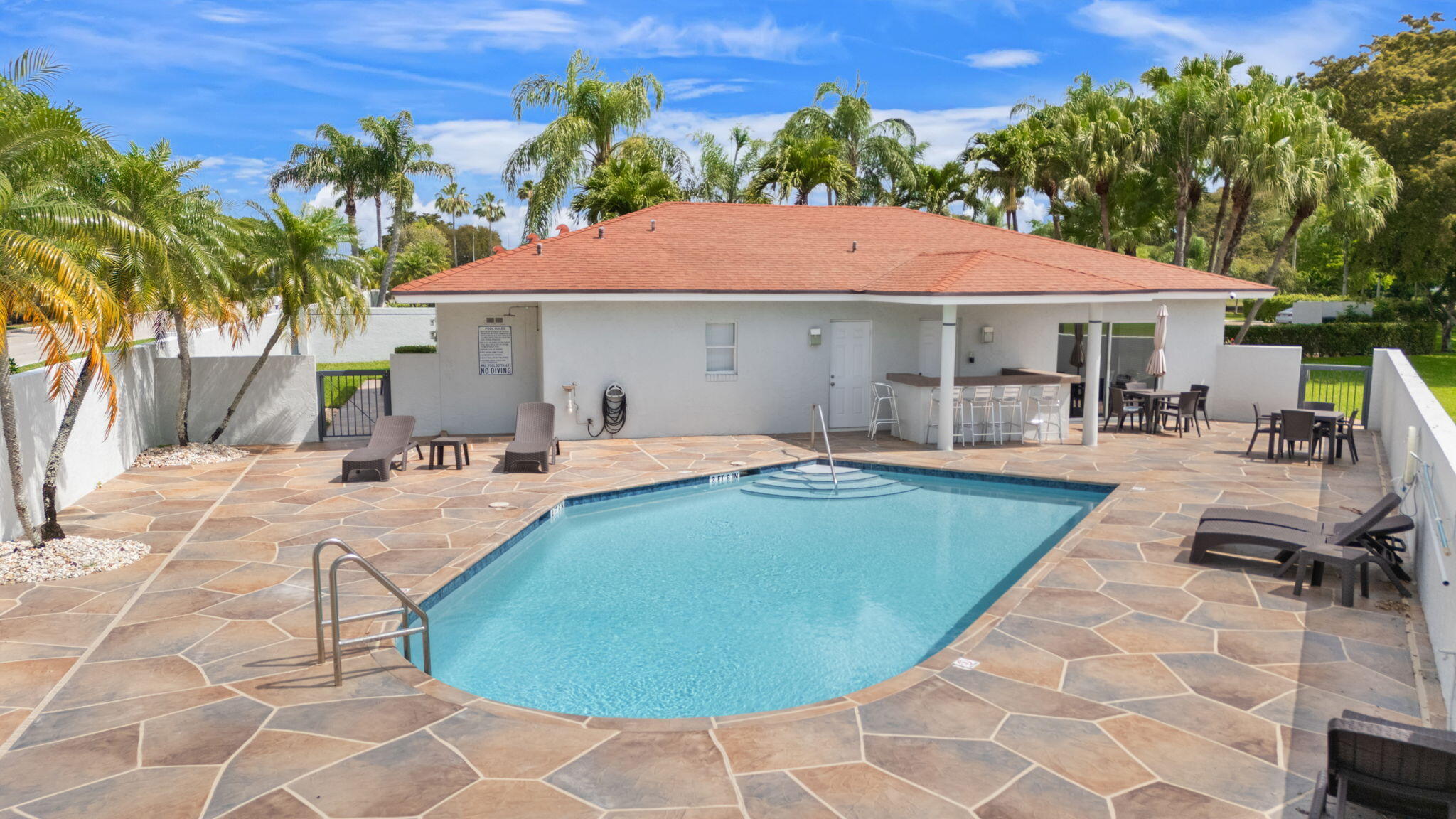 6702 N Pine Island Road 6702