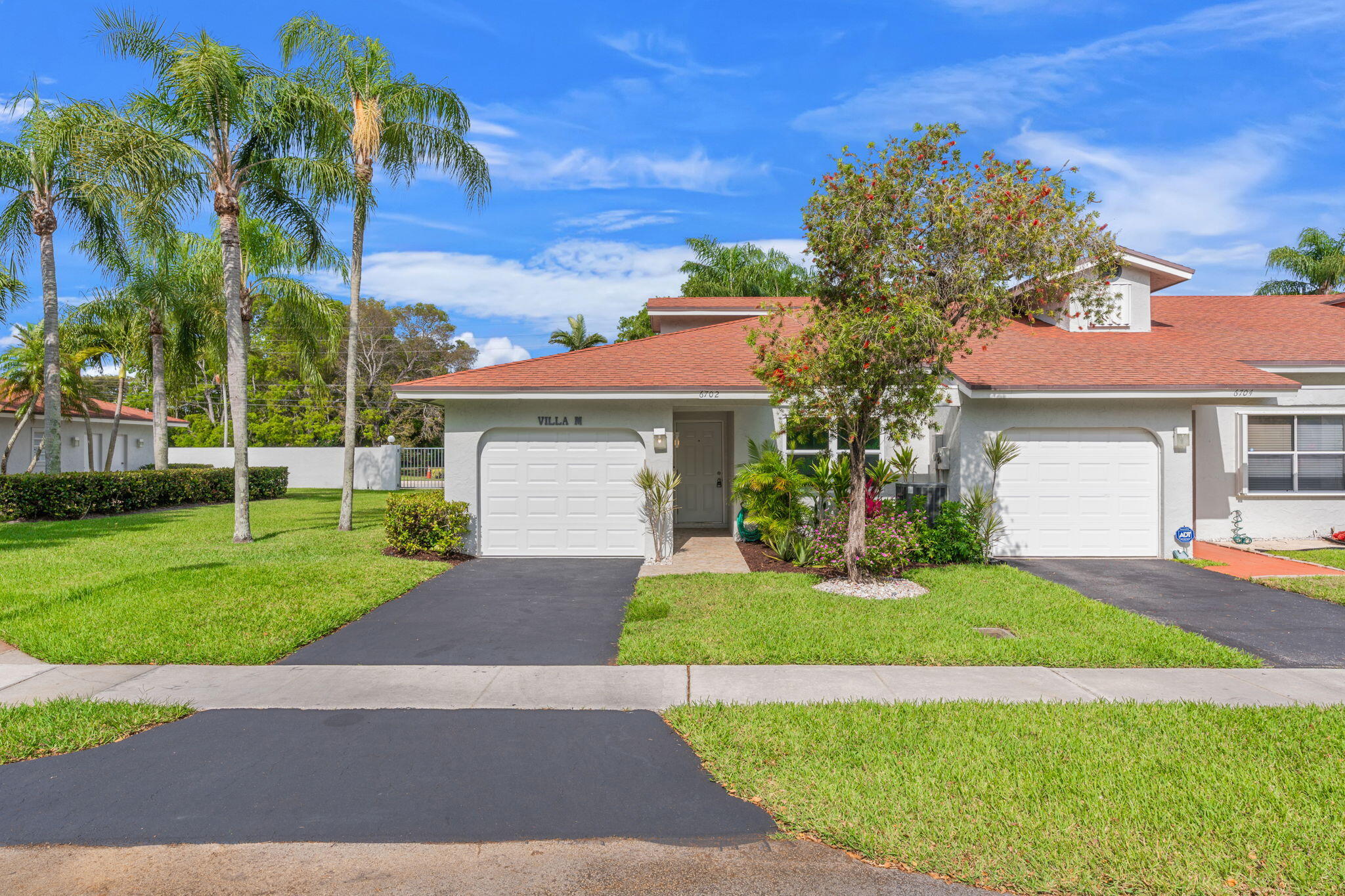 6702 N Pine Island Road 6702
