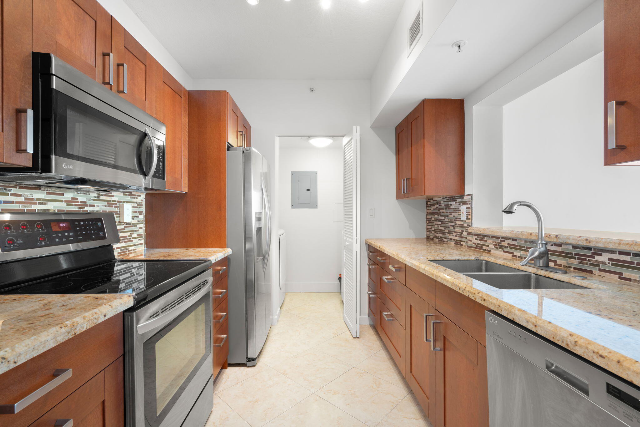 3020 NE 32nd Avenue 704