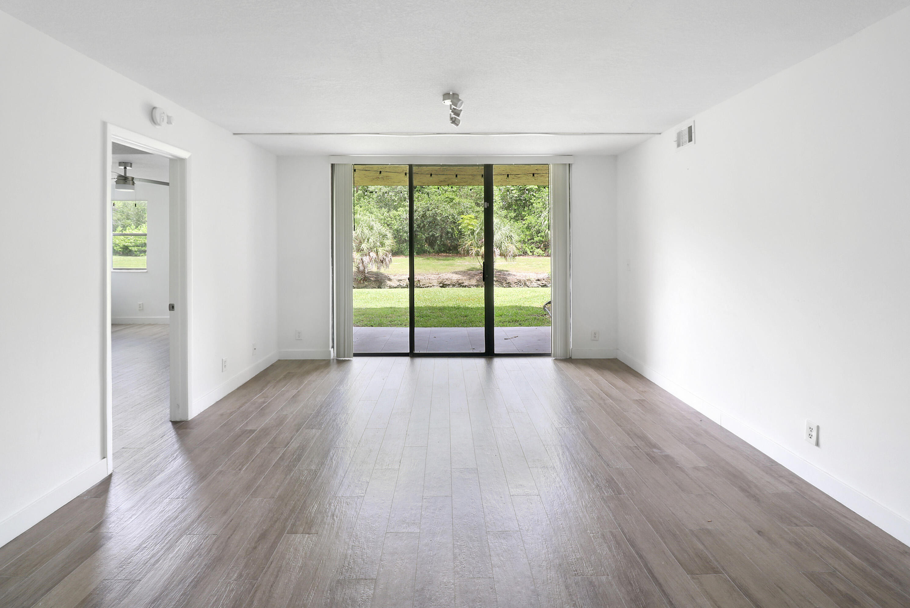 5701 Riverside Drive 102b6