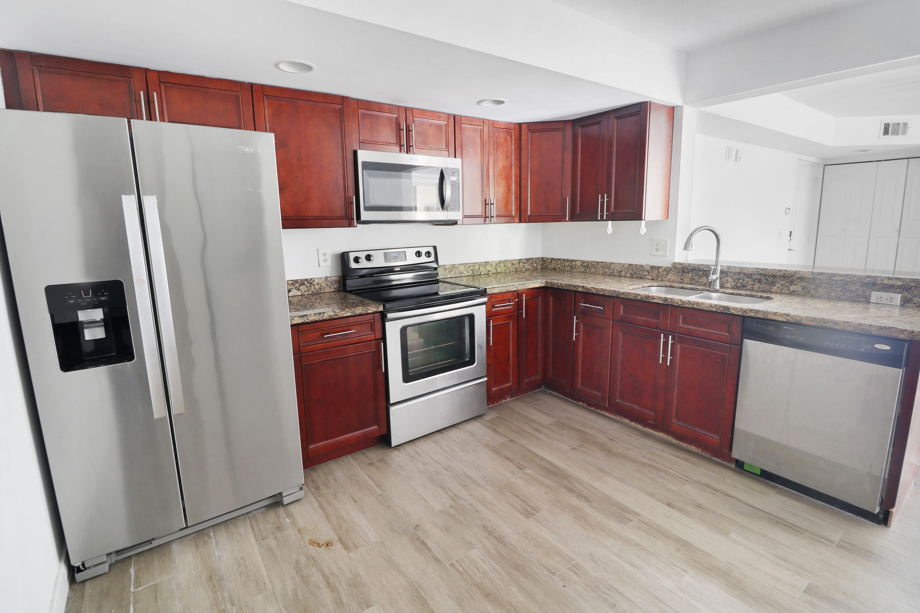 5701 Riverside Drive 102b6