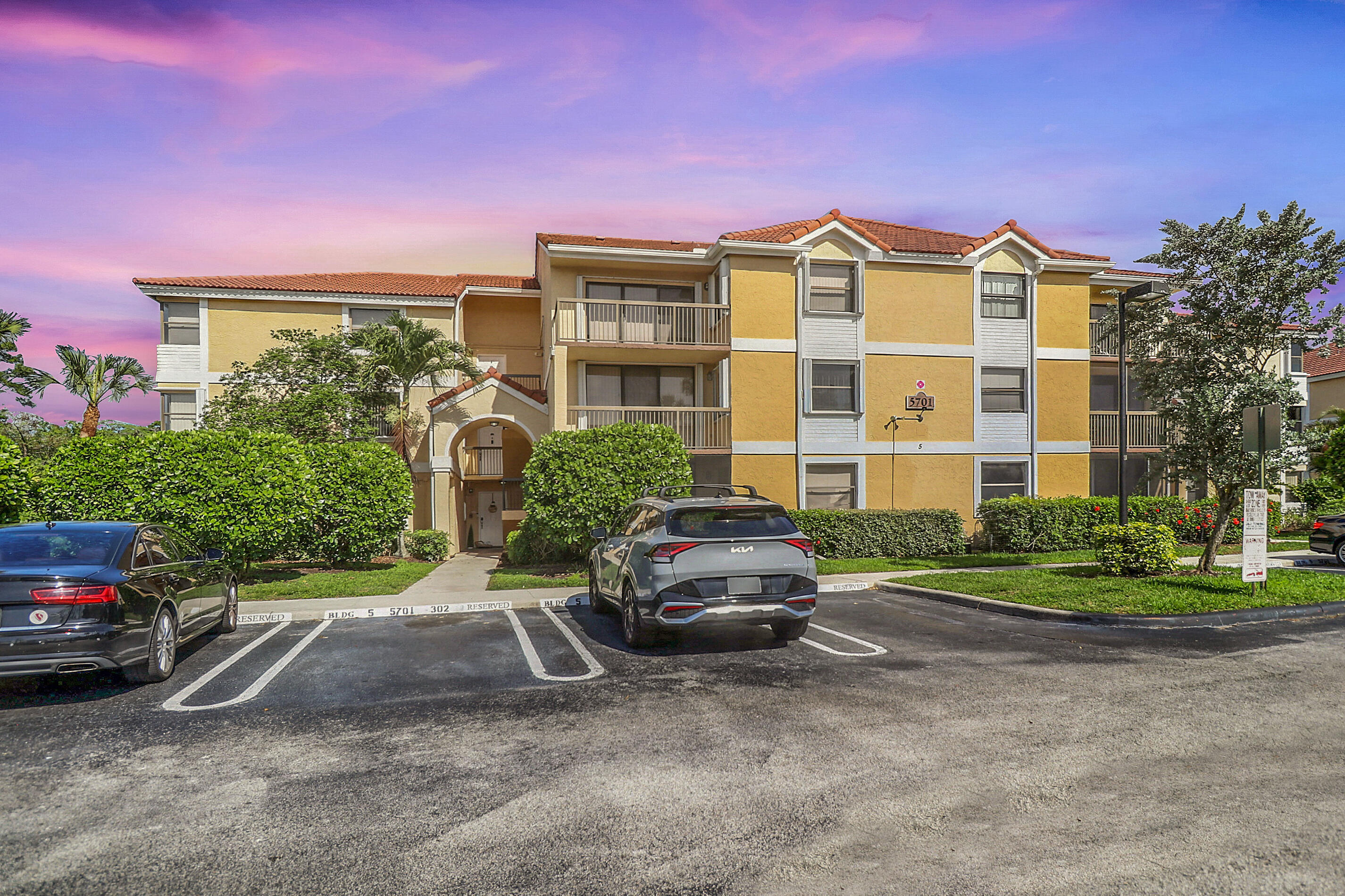 5701 Riverside Drive 102b6