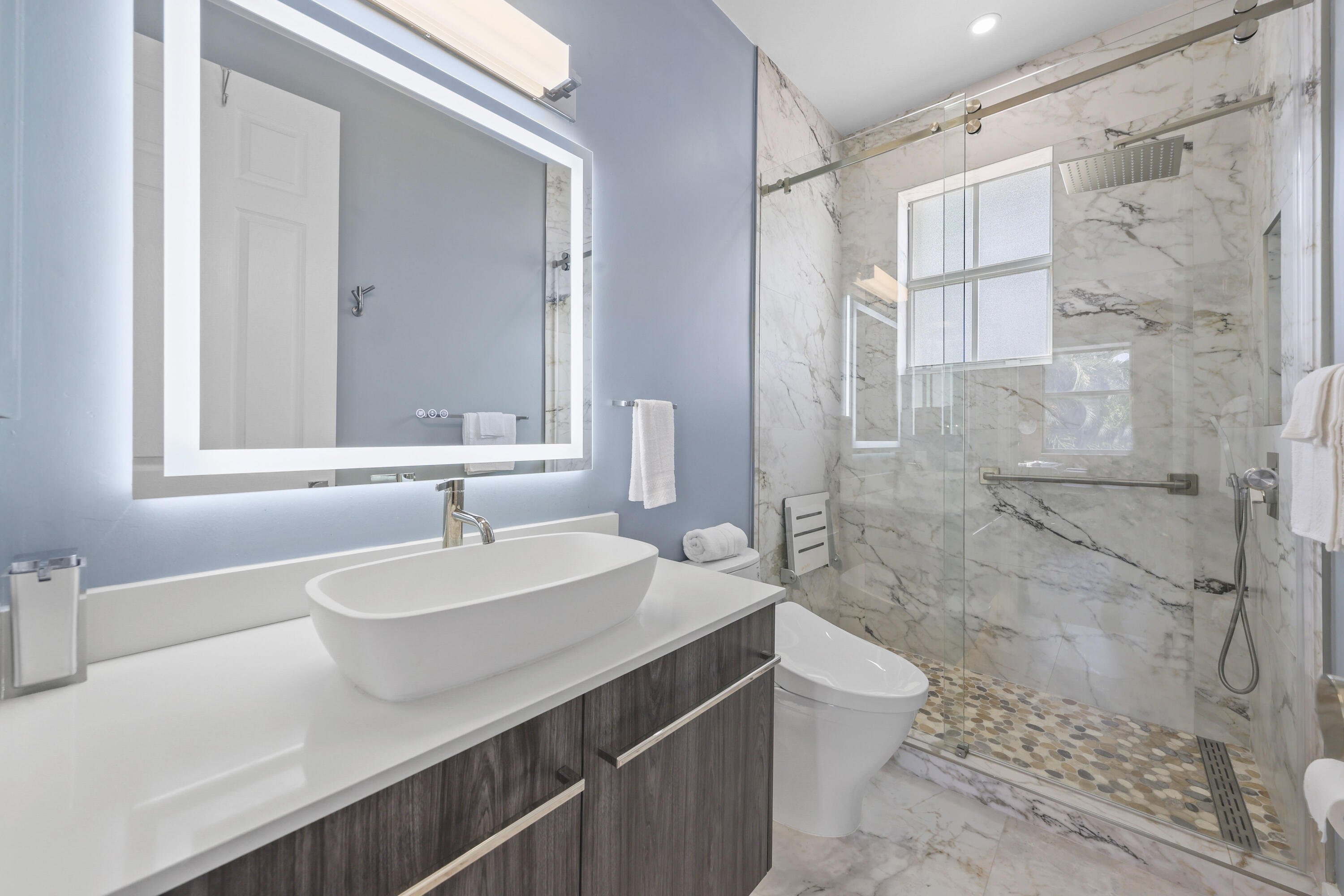 10980 NW 69th Place