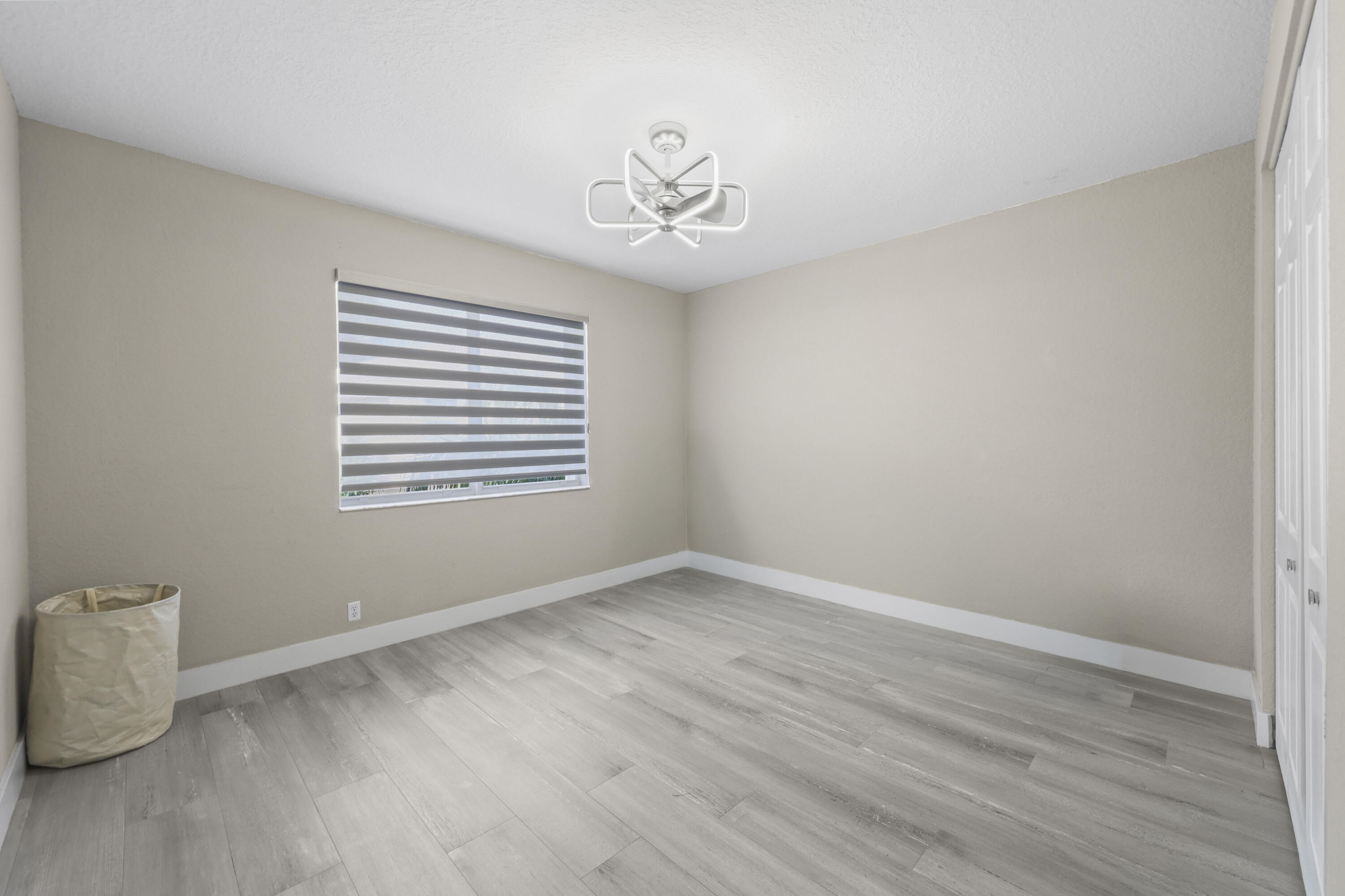 10980 NW 69th Place