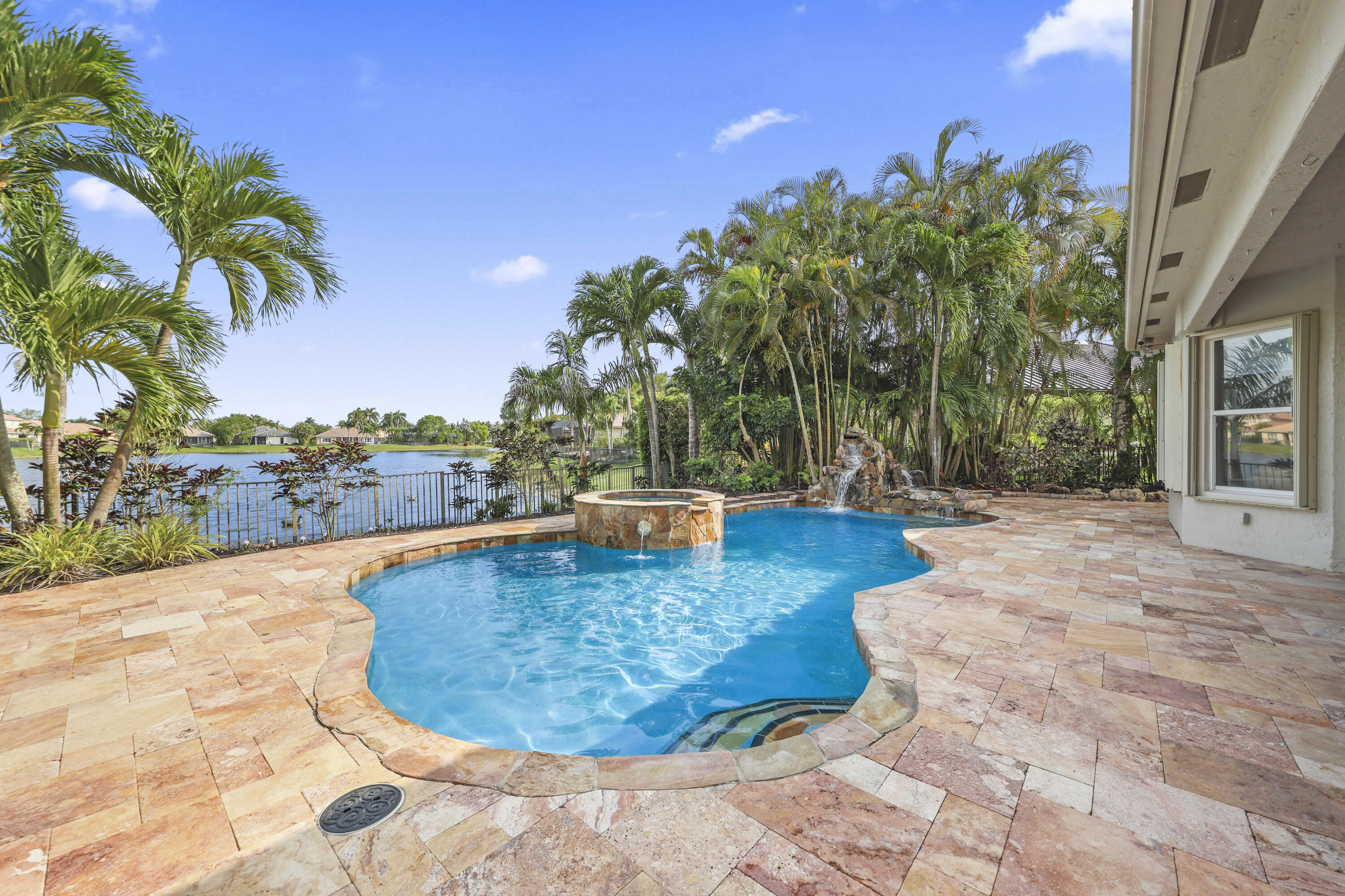 10980 NW 69th Place