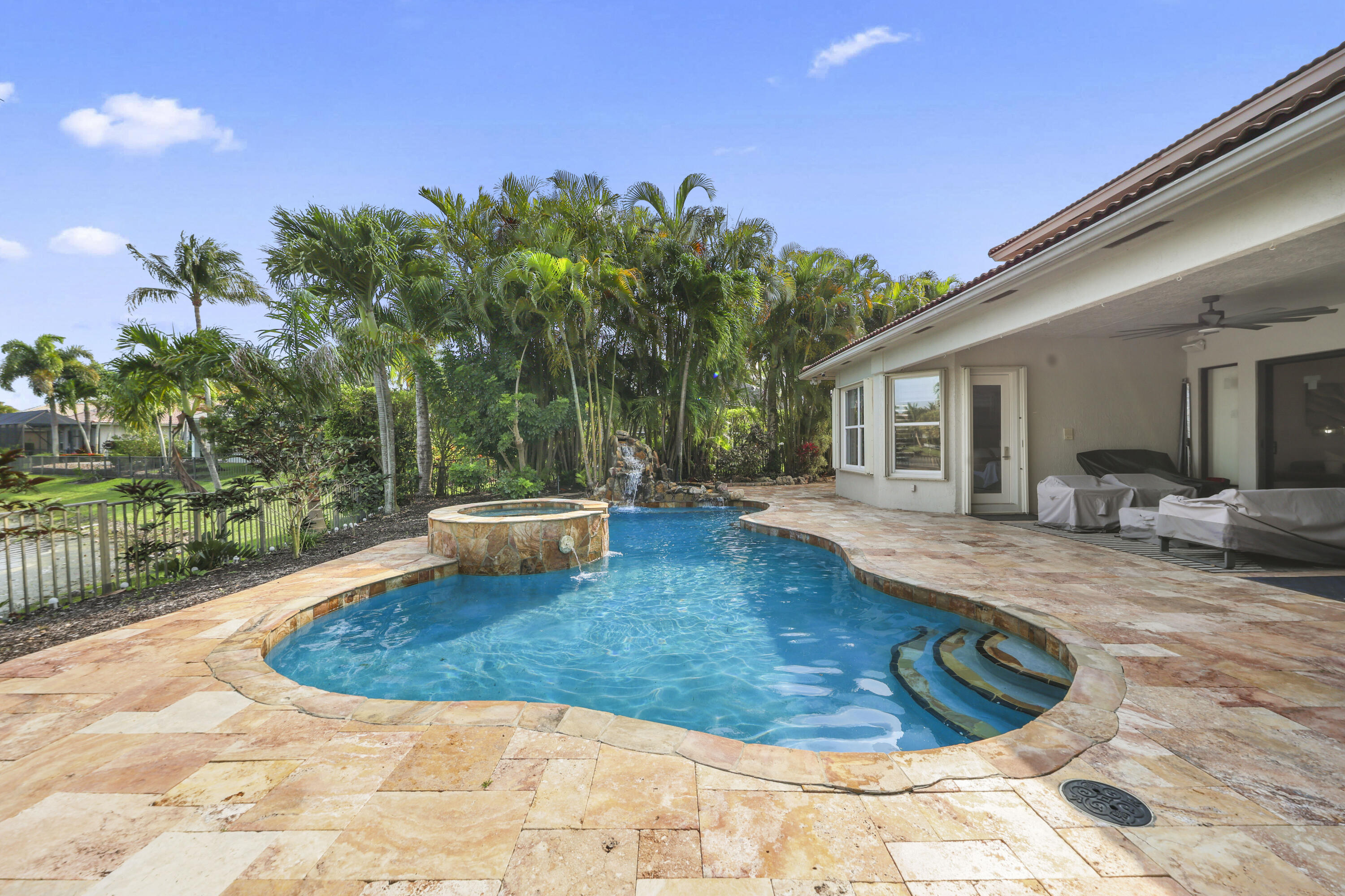 10980 NW 69th Place