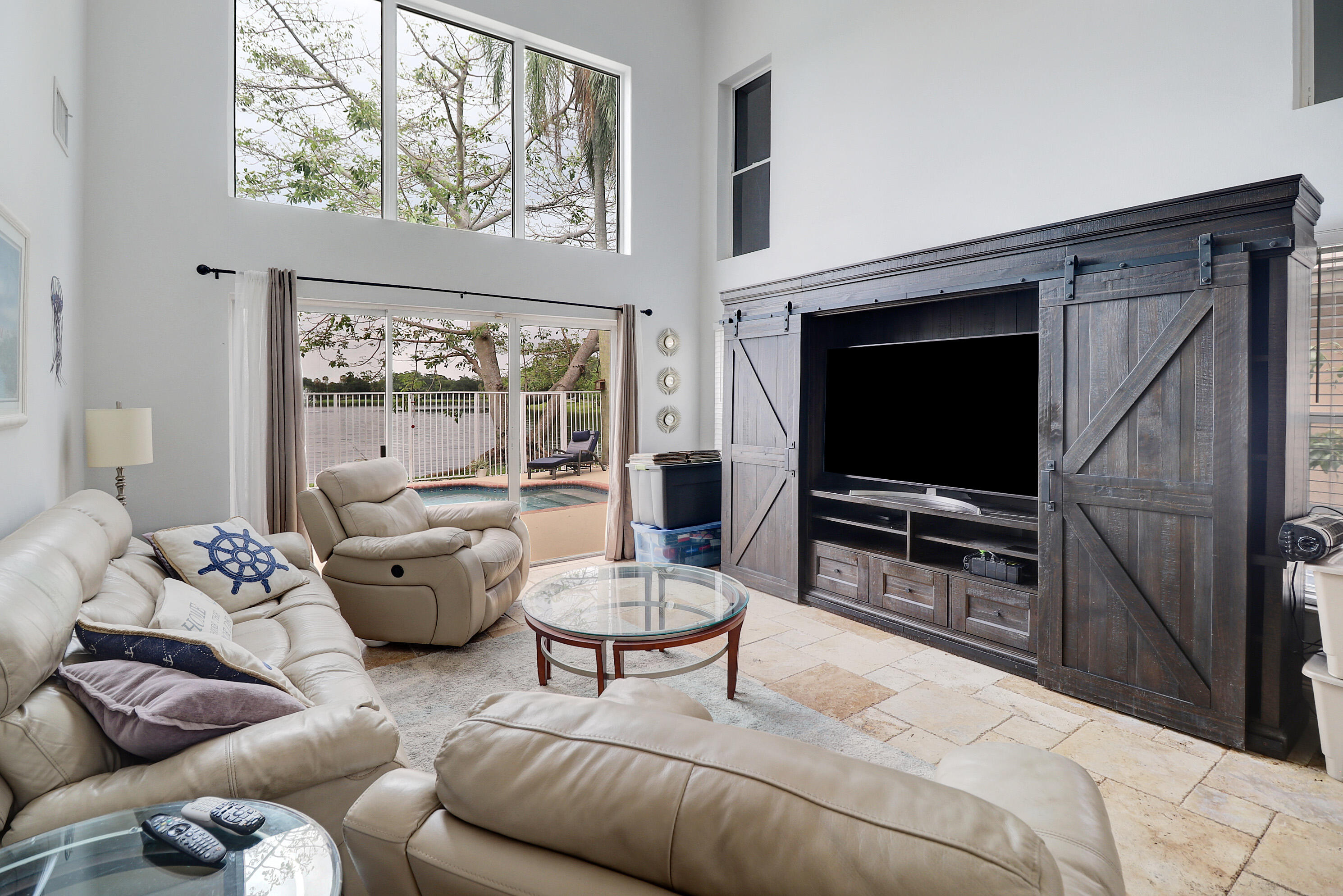 5220 NW 53rd Avenue