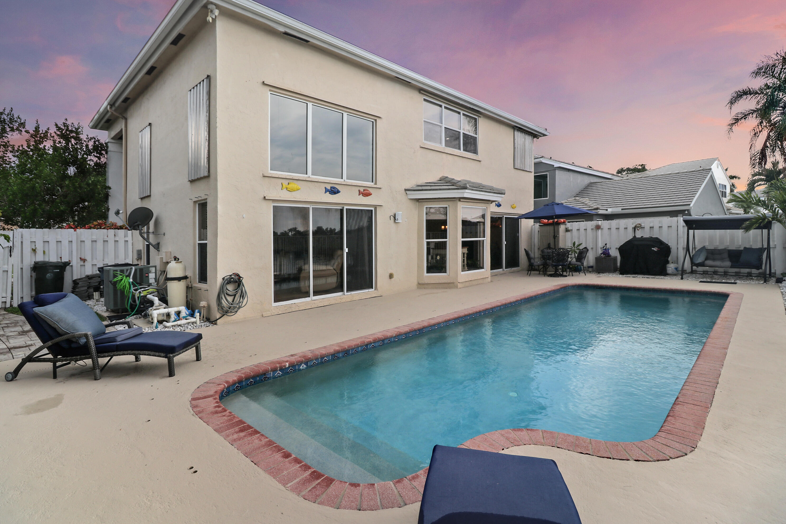 5220 NW 53rd Avenue