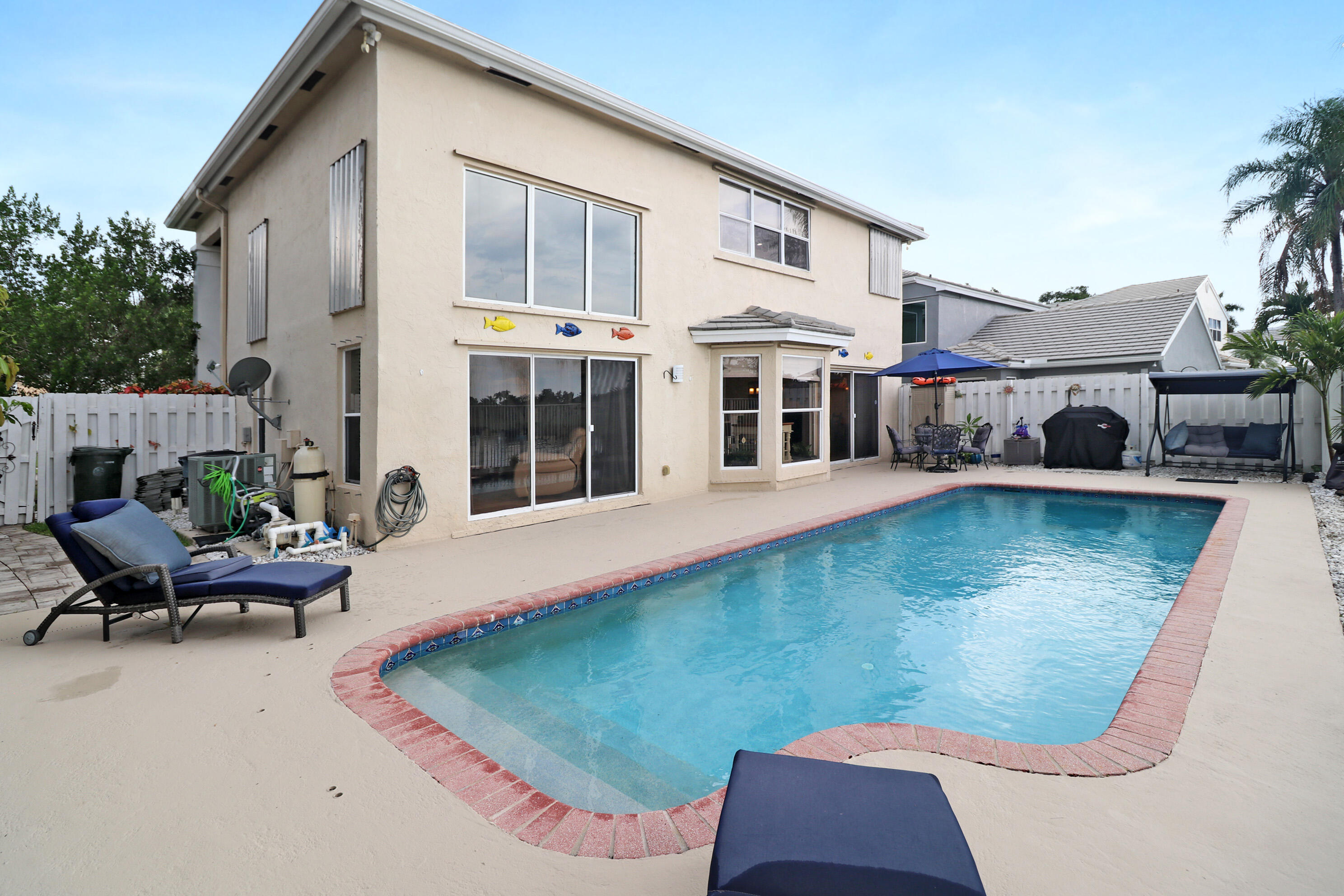 5220 NW 53rd Avenue