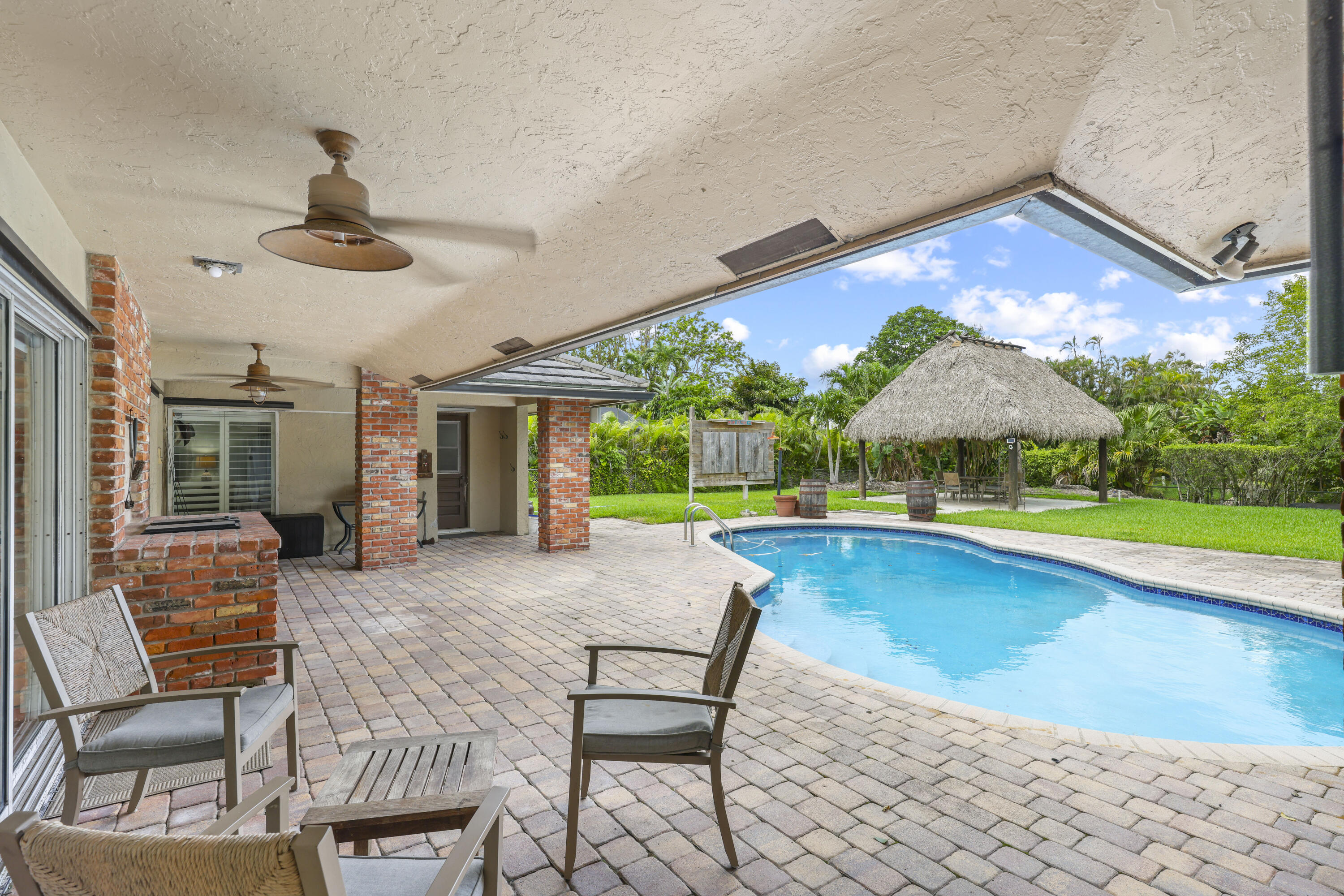 9901 NW 15th Court