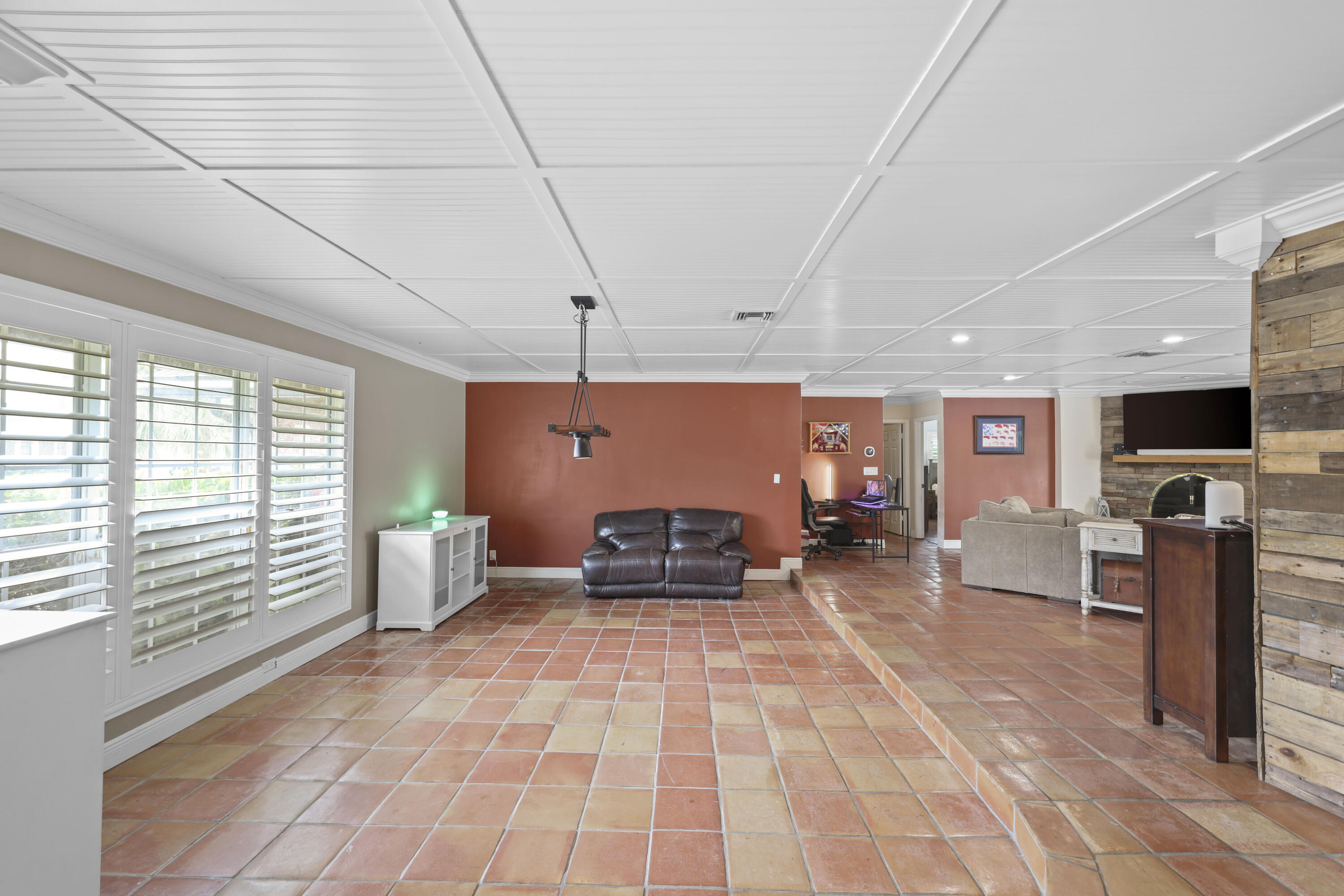 9901 NW 15th Court