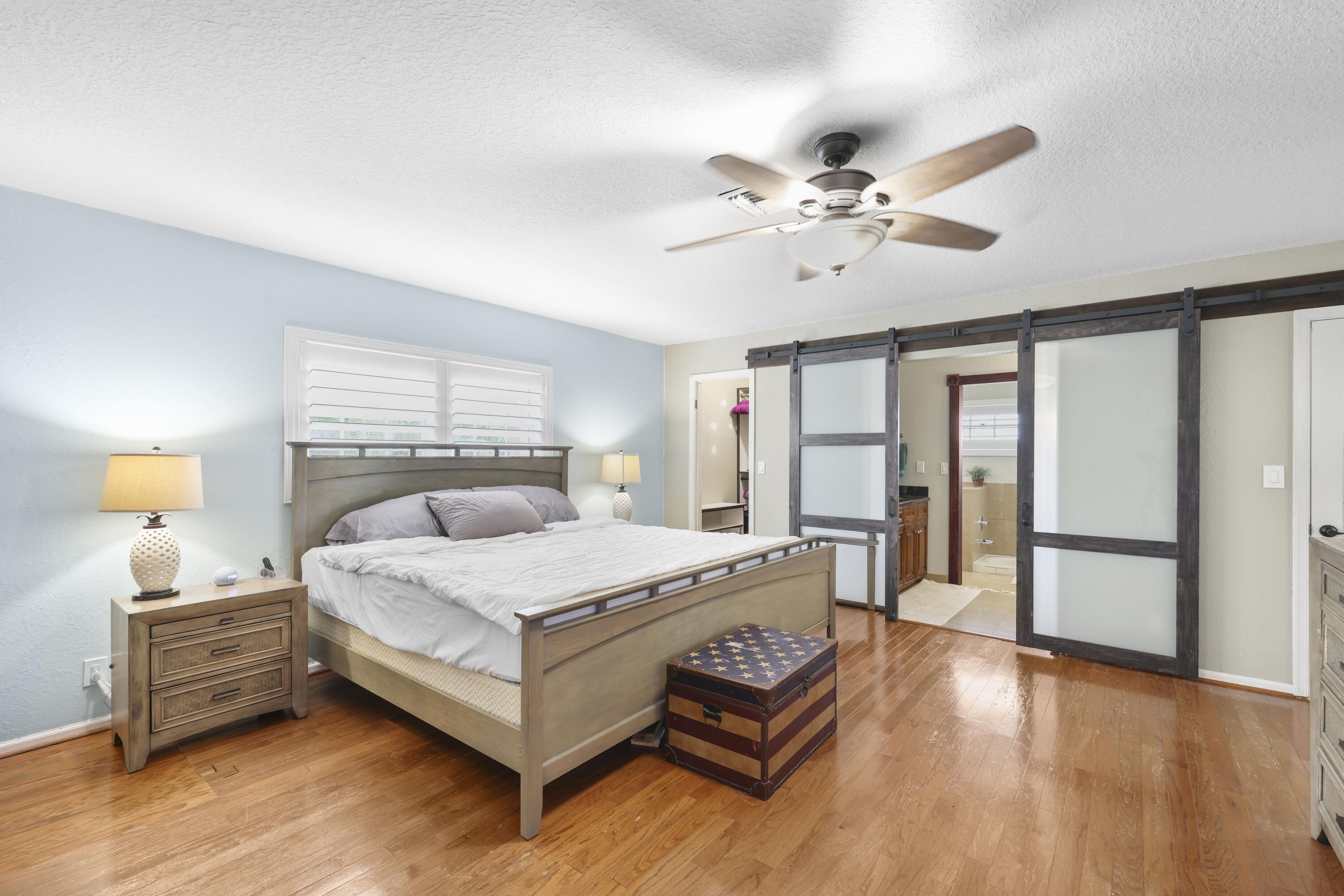 9901 NW 15th Court
