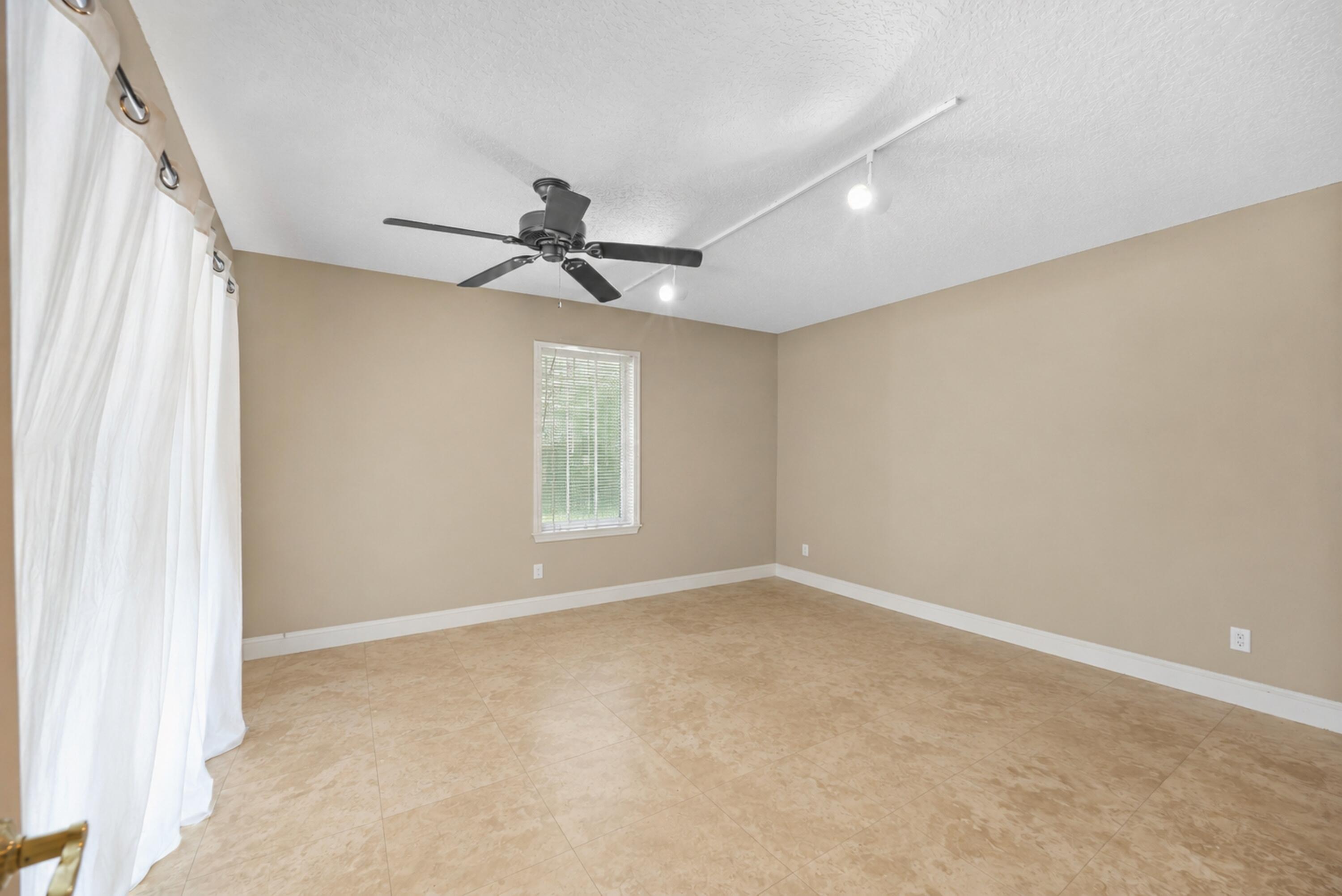 9901 NW 15th Court