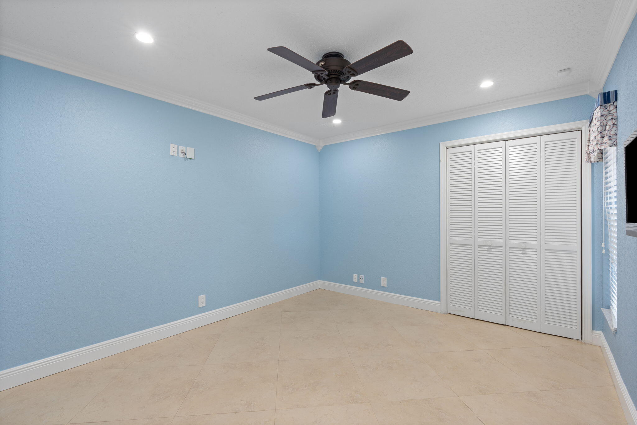 11220 NW 2nd Manor