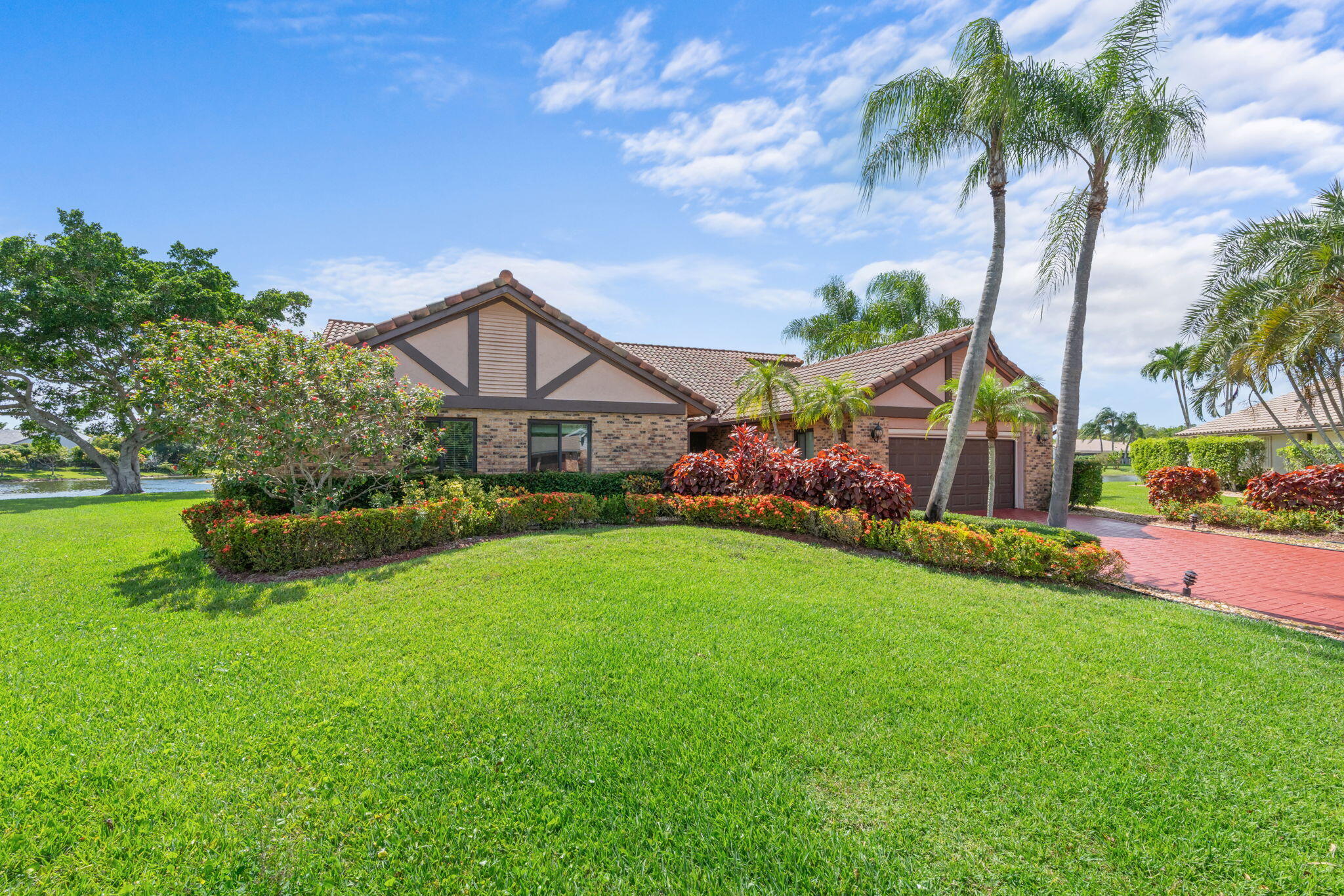11220 NW 2nd Manor