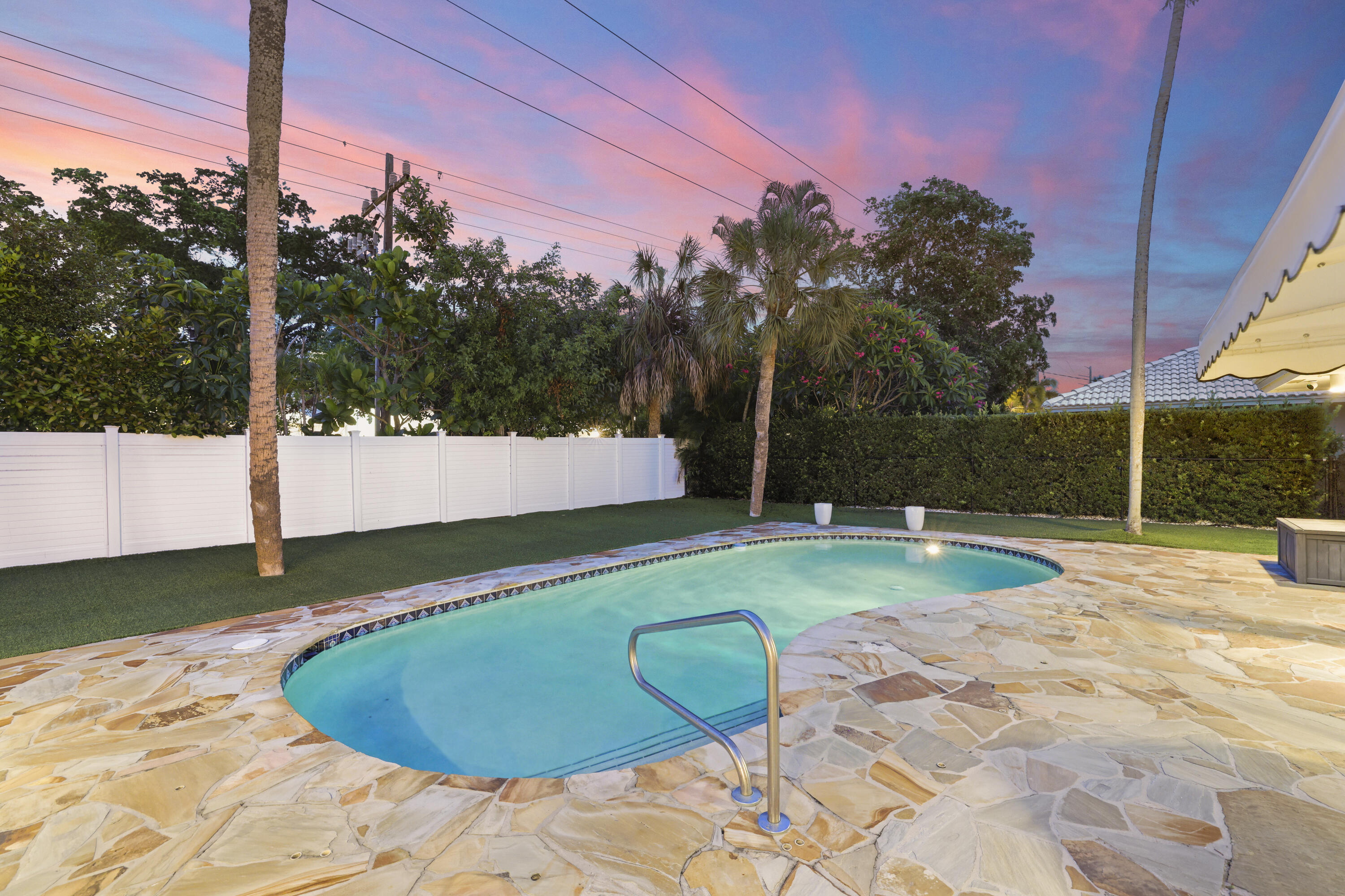 621 Apple Tree Lane