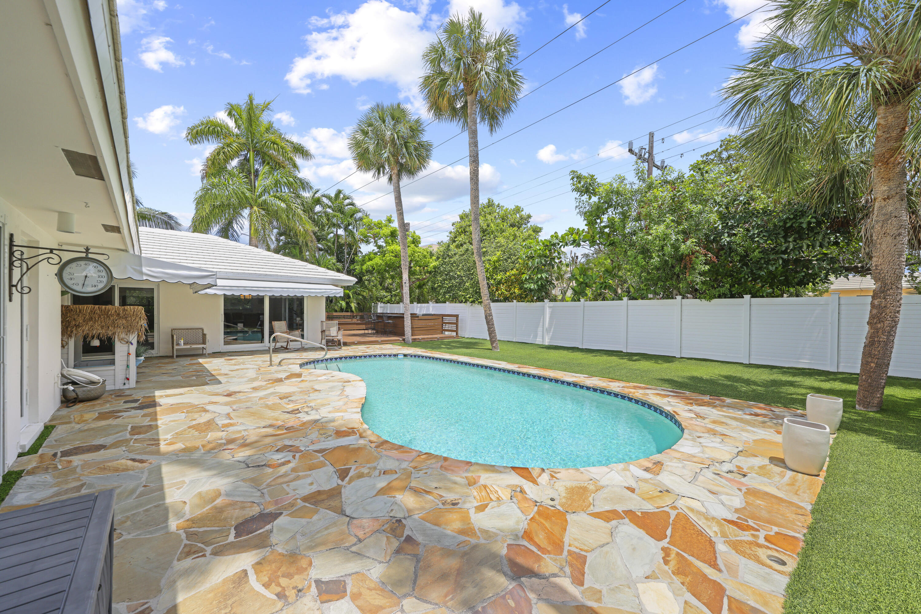 621 Apple Tree Lane