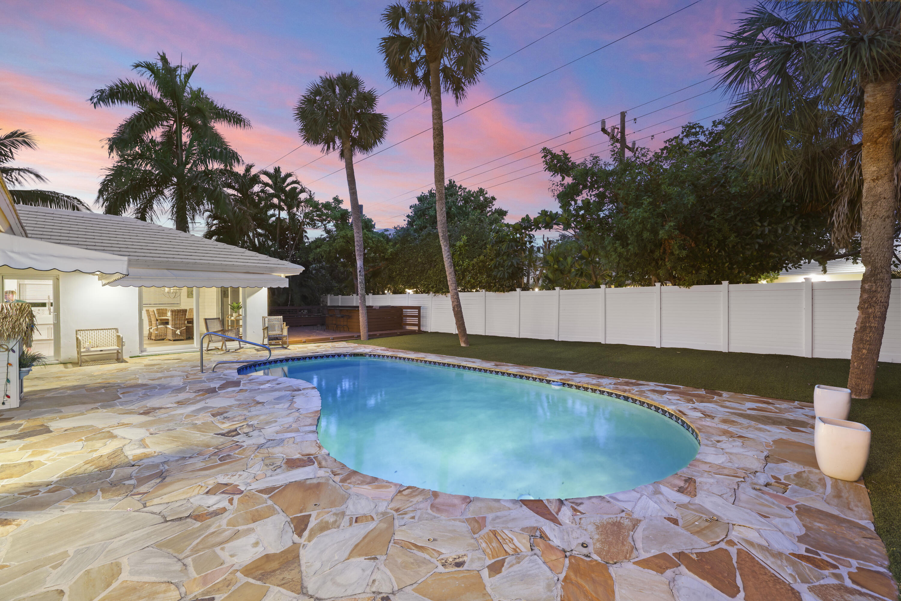621 Apple Tree Lane