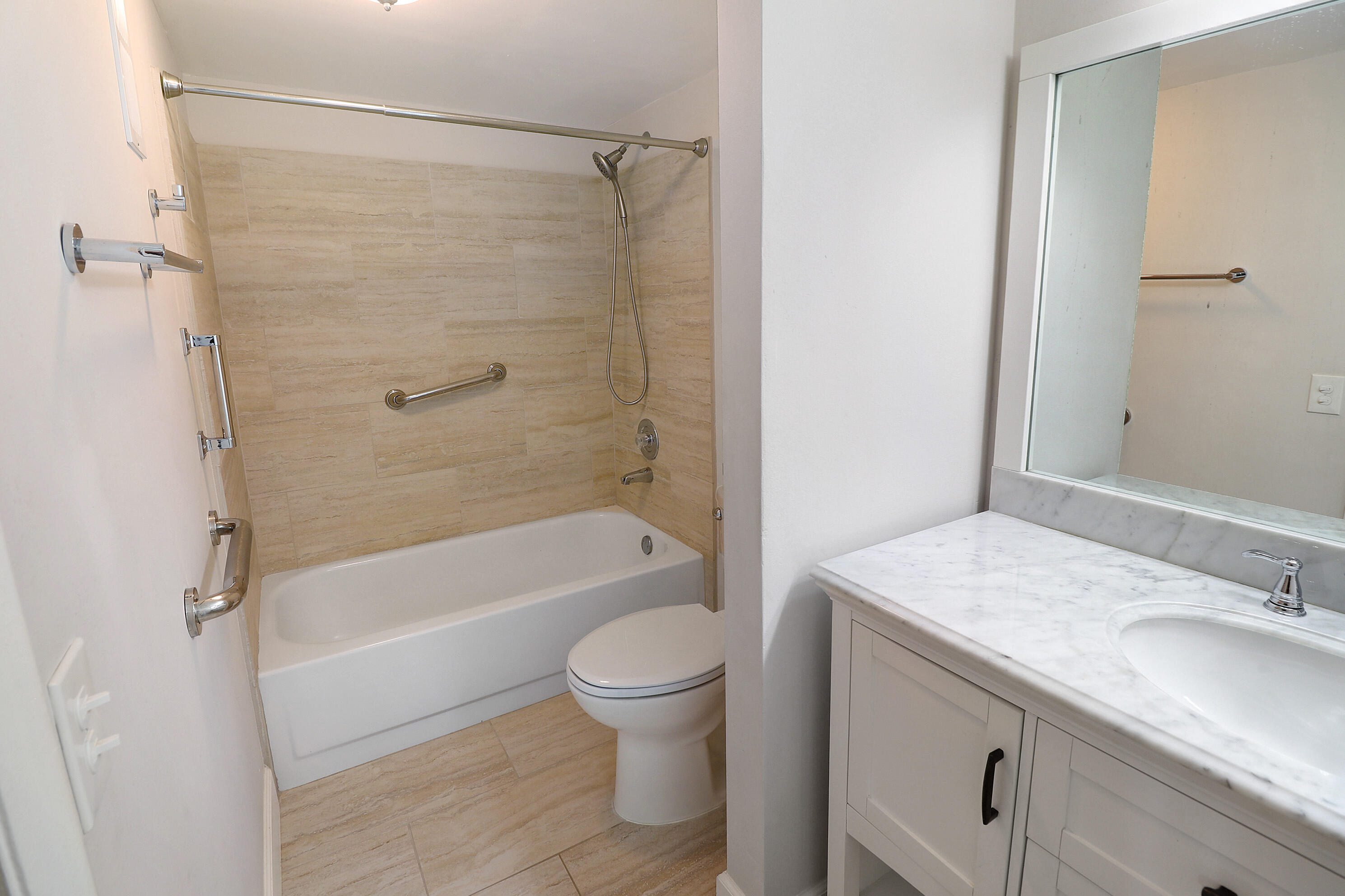 7801 Ashmont Circle 104