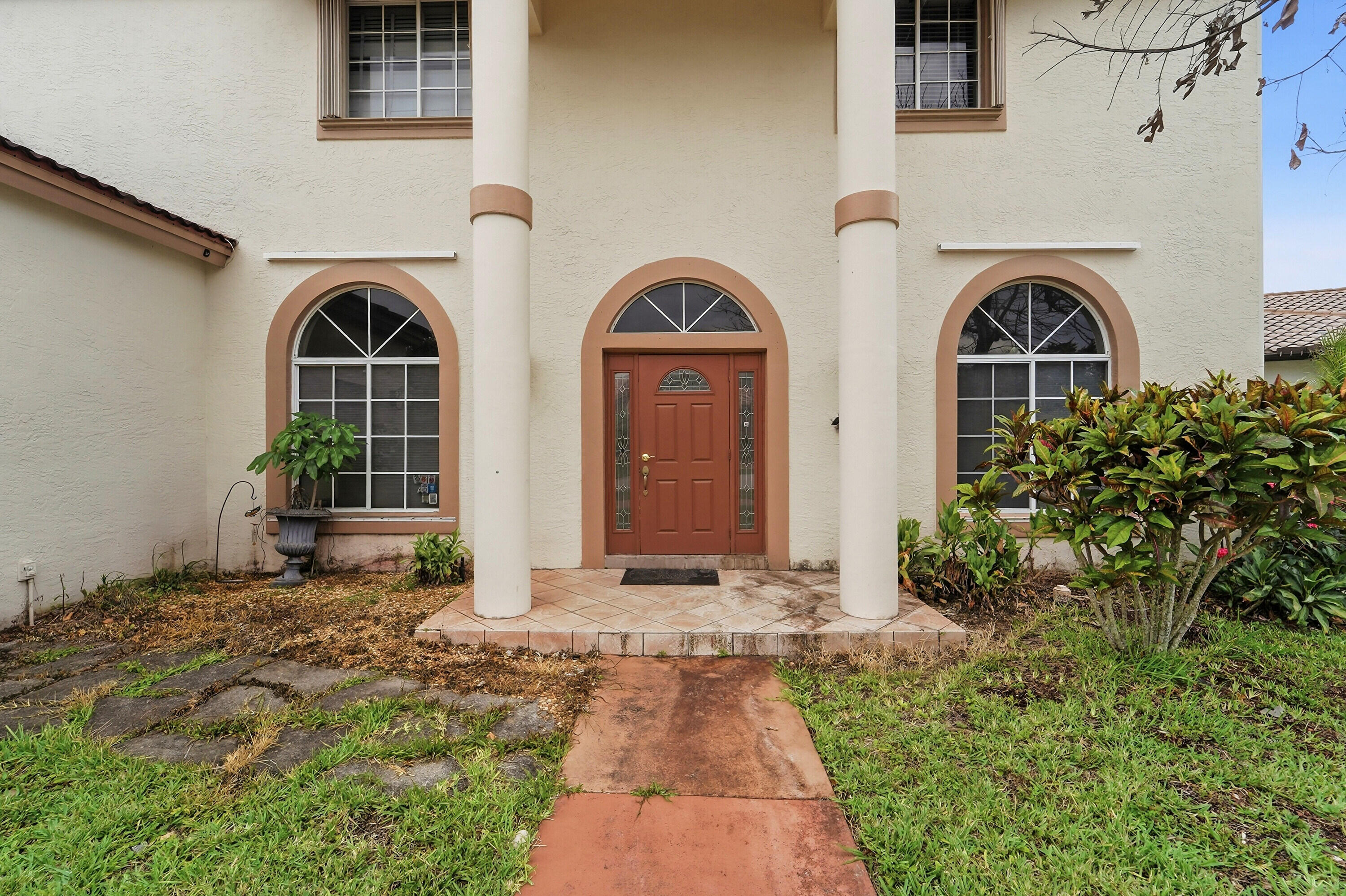 10710 NW 54th Place
