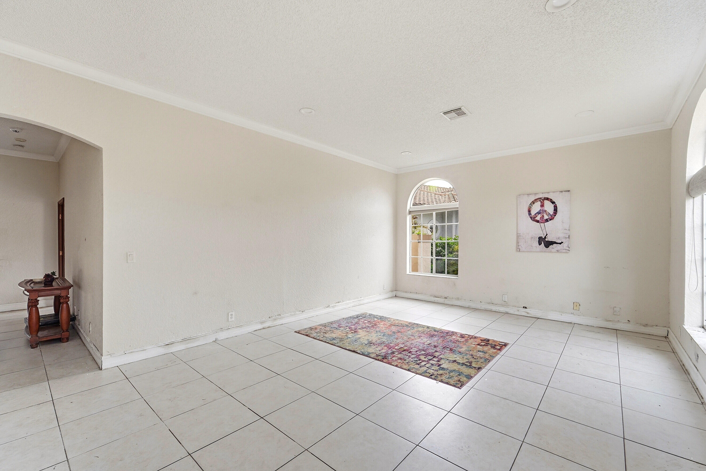 10710 NW 54th Place