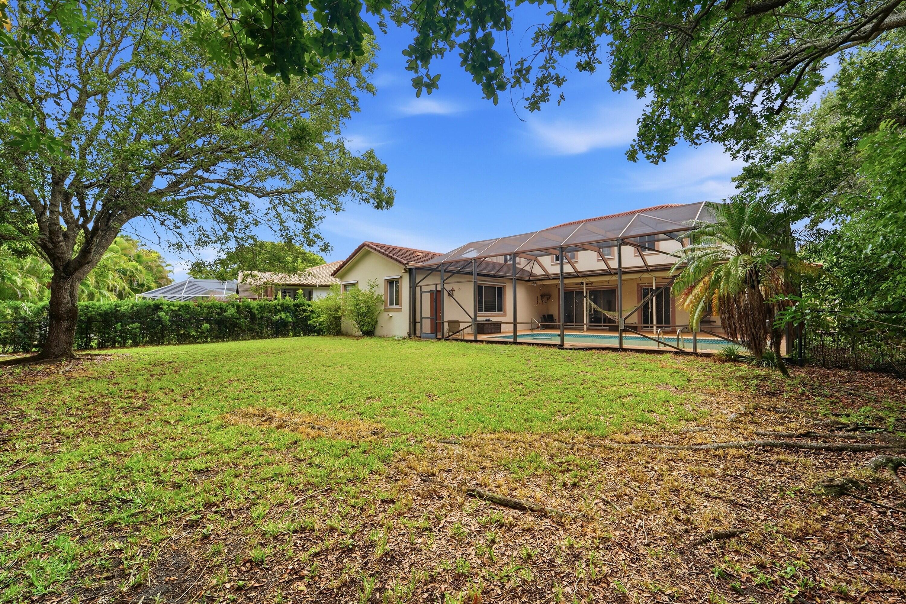 10710 NW 54th Place