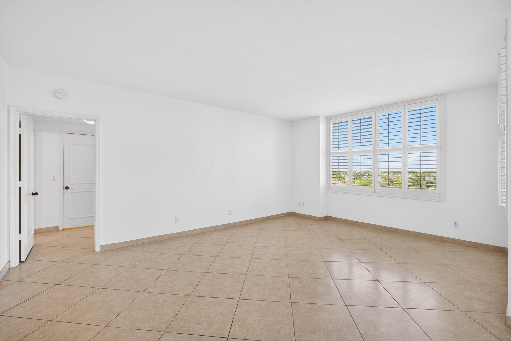 2100 N Ocean Boulevard 8b