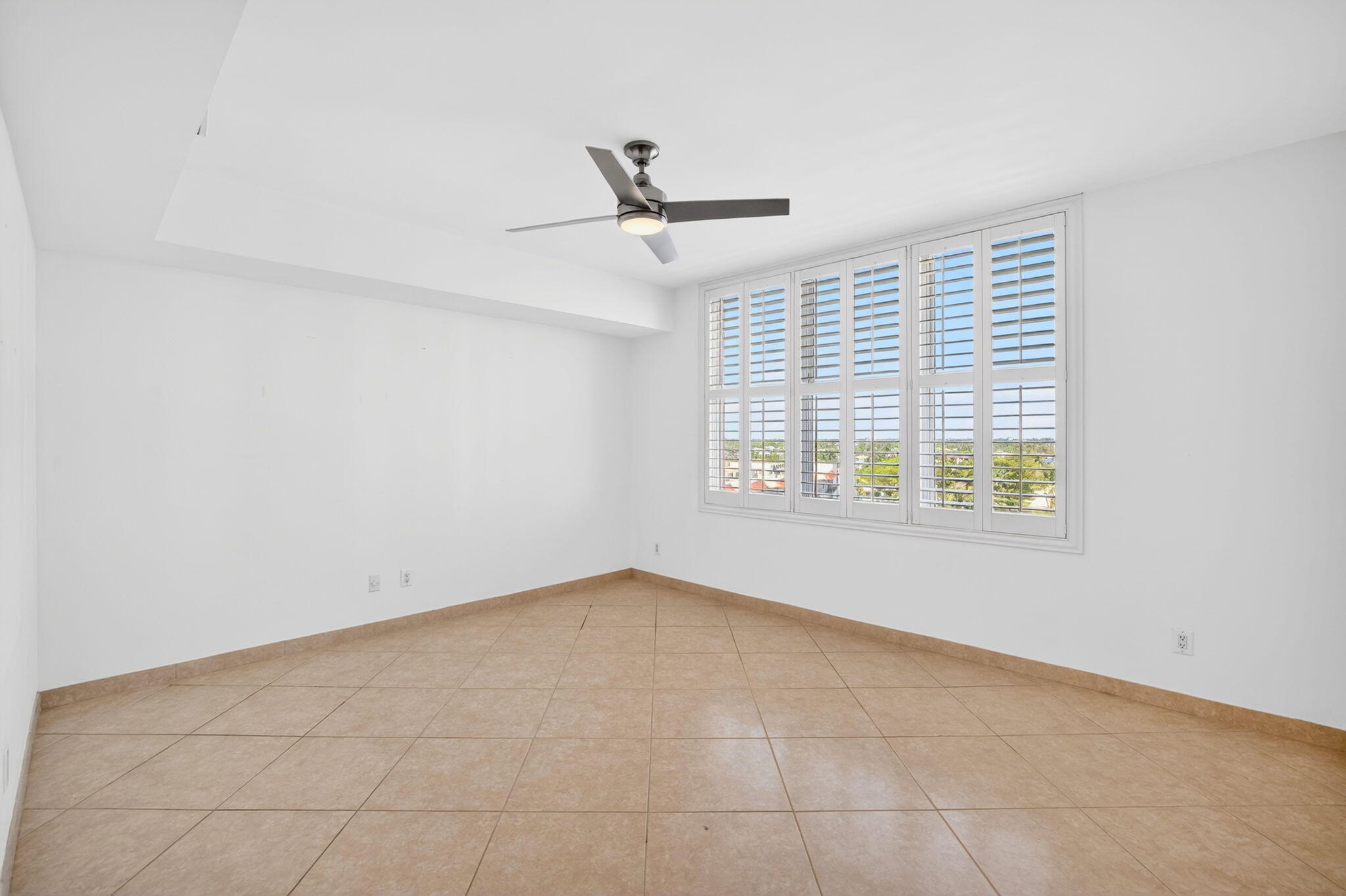 2100 N Ocean Boulevard 8b