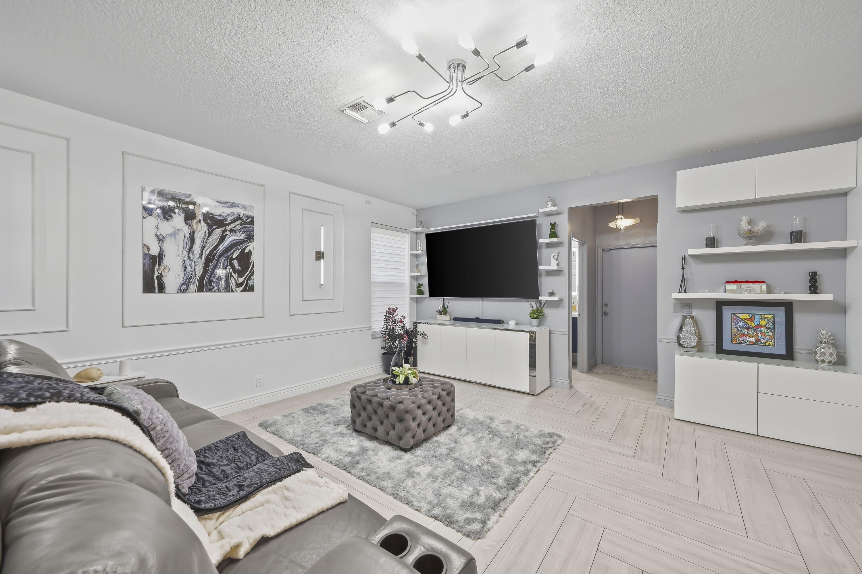 12253 Glenmore Drive