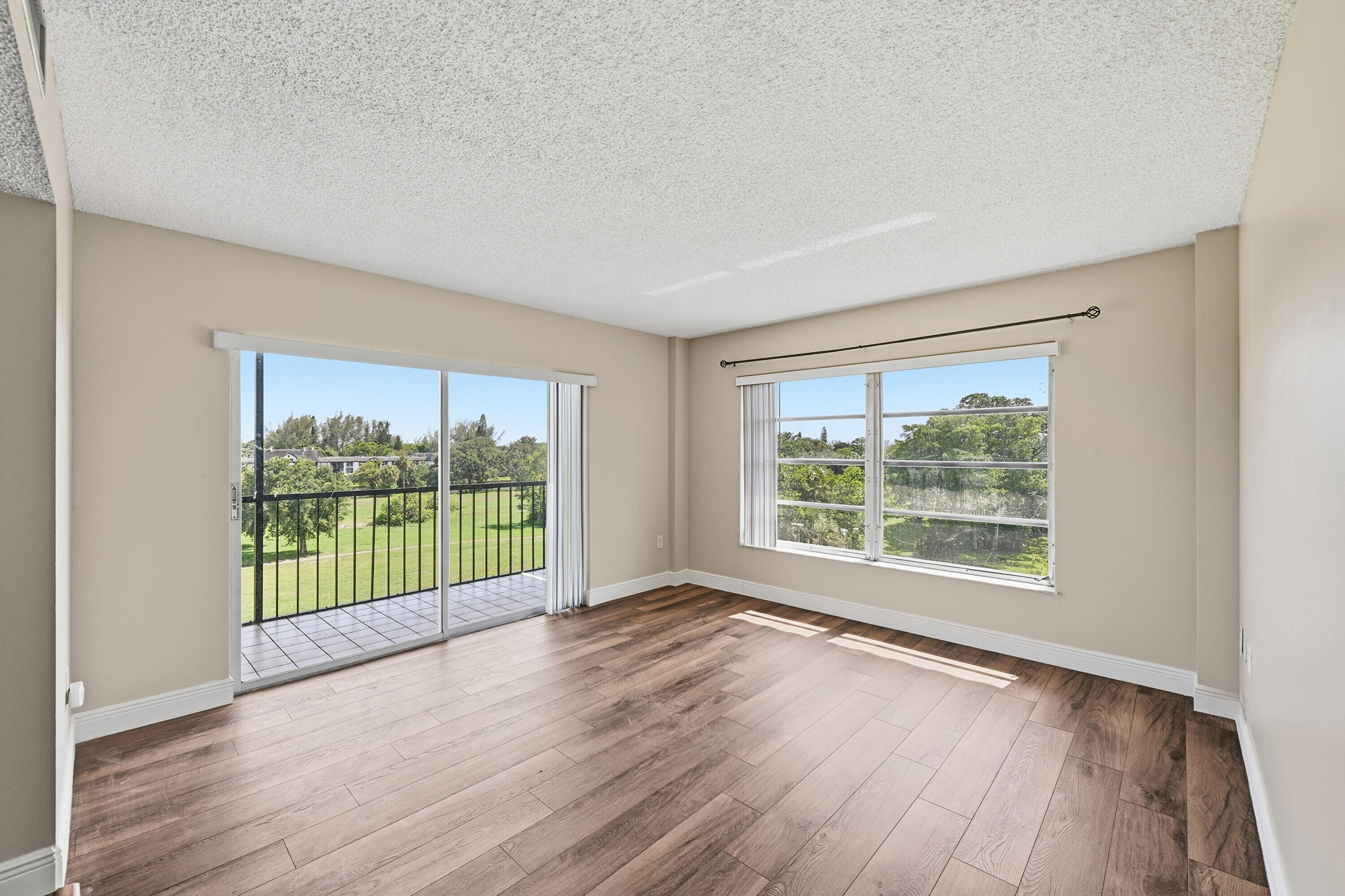 4158 Inverrary Drive 511