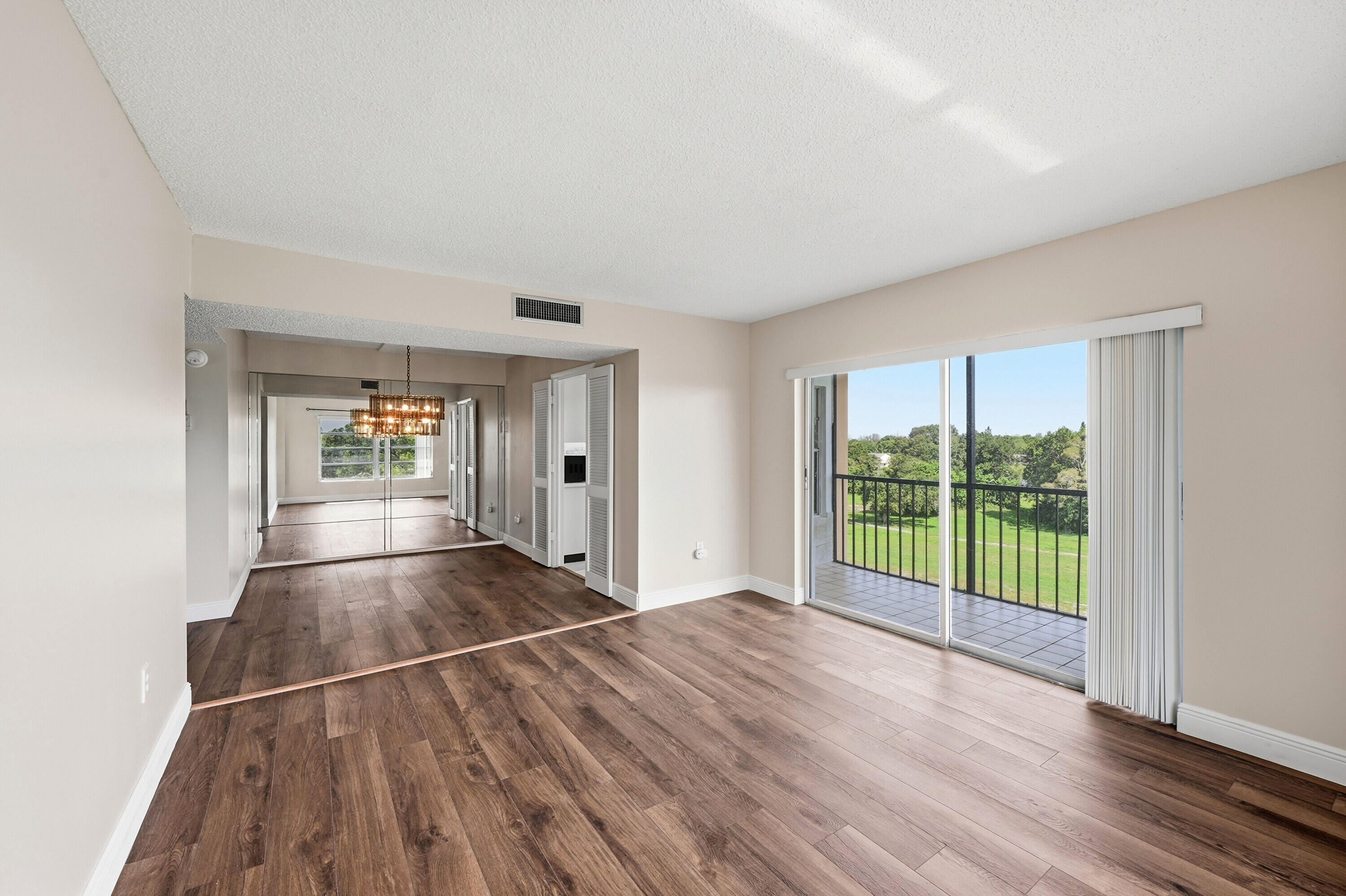 4158 Inverrary Drive 511