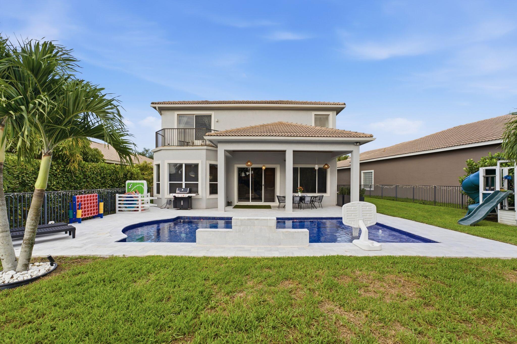 12339 NW 77th Manor