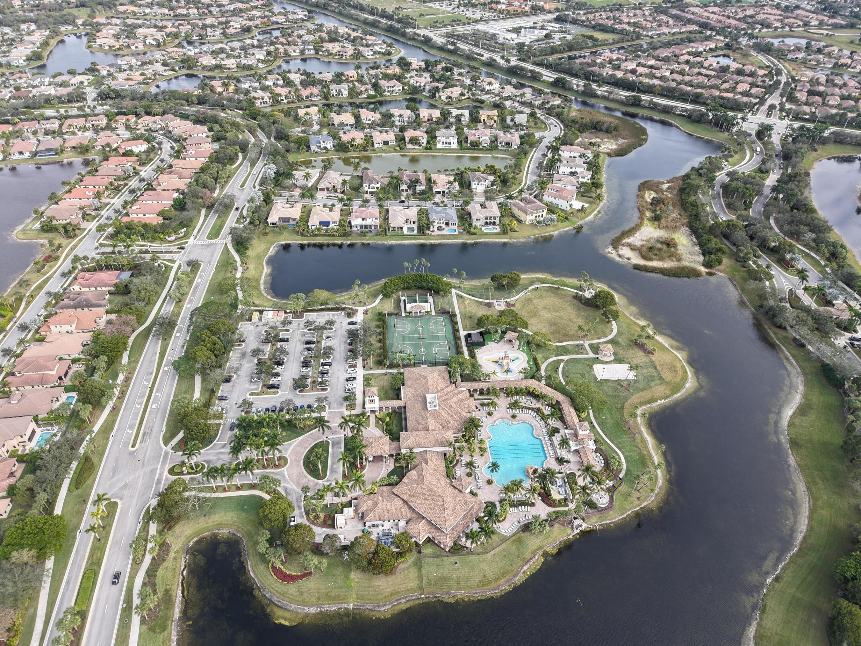 12339 NW 77th Manor