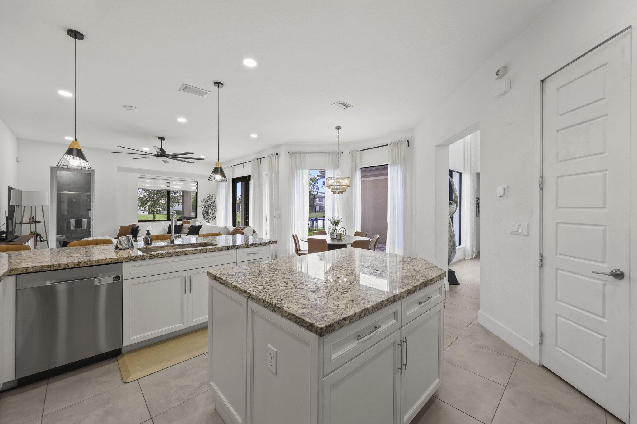 10432 N Lago Vista Circle
